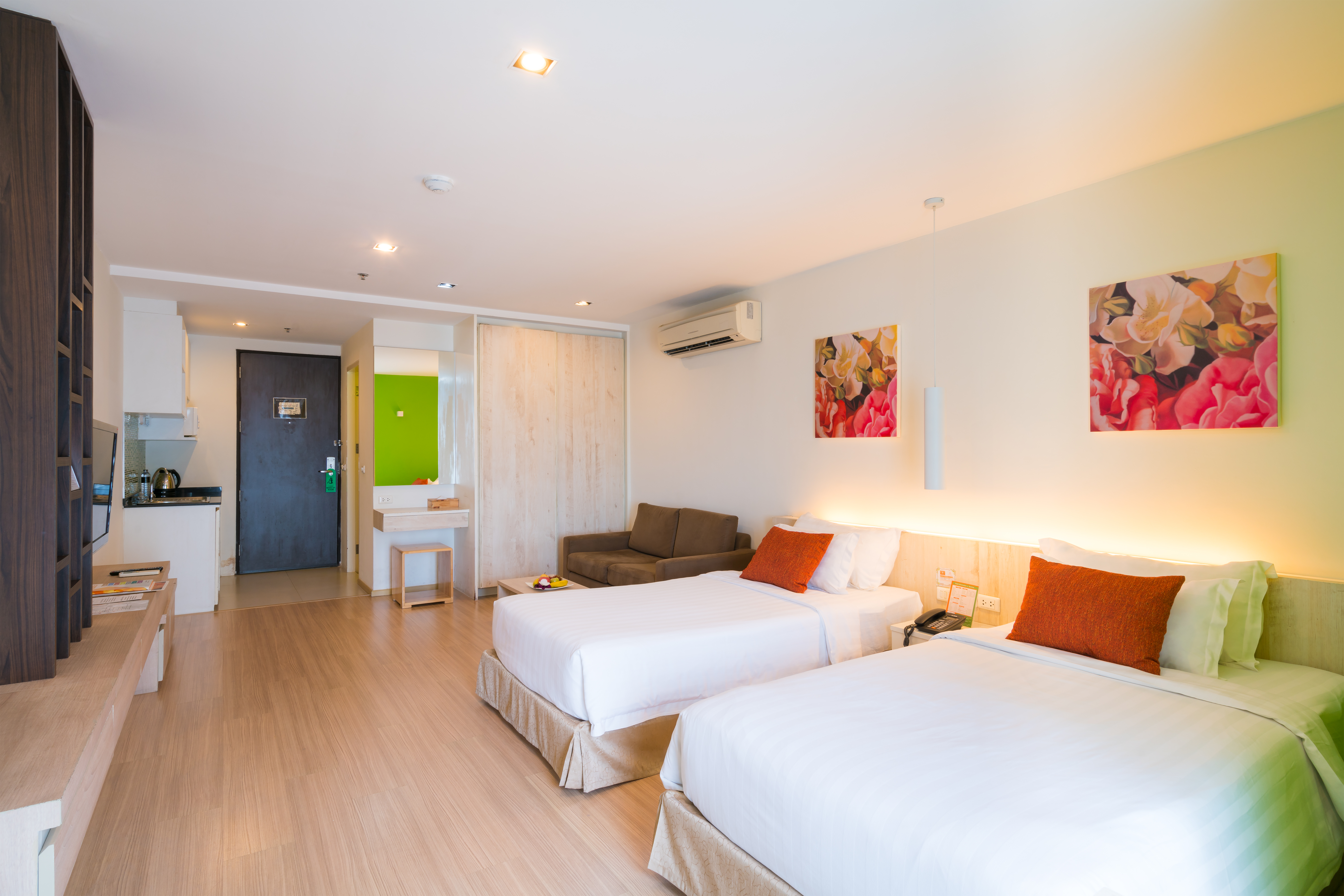 Double or Twin Deluxe