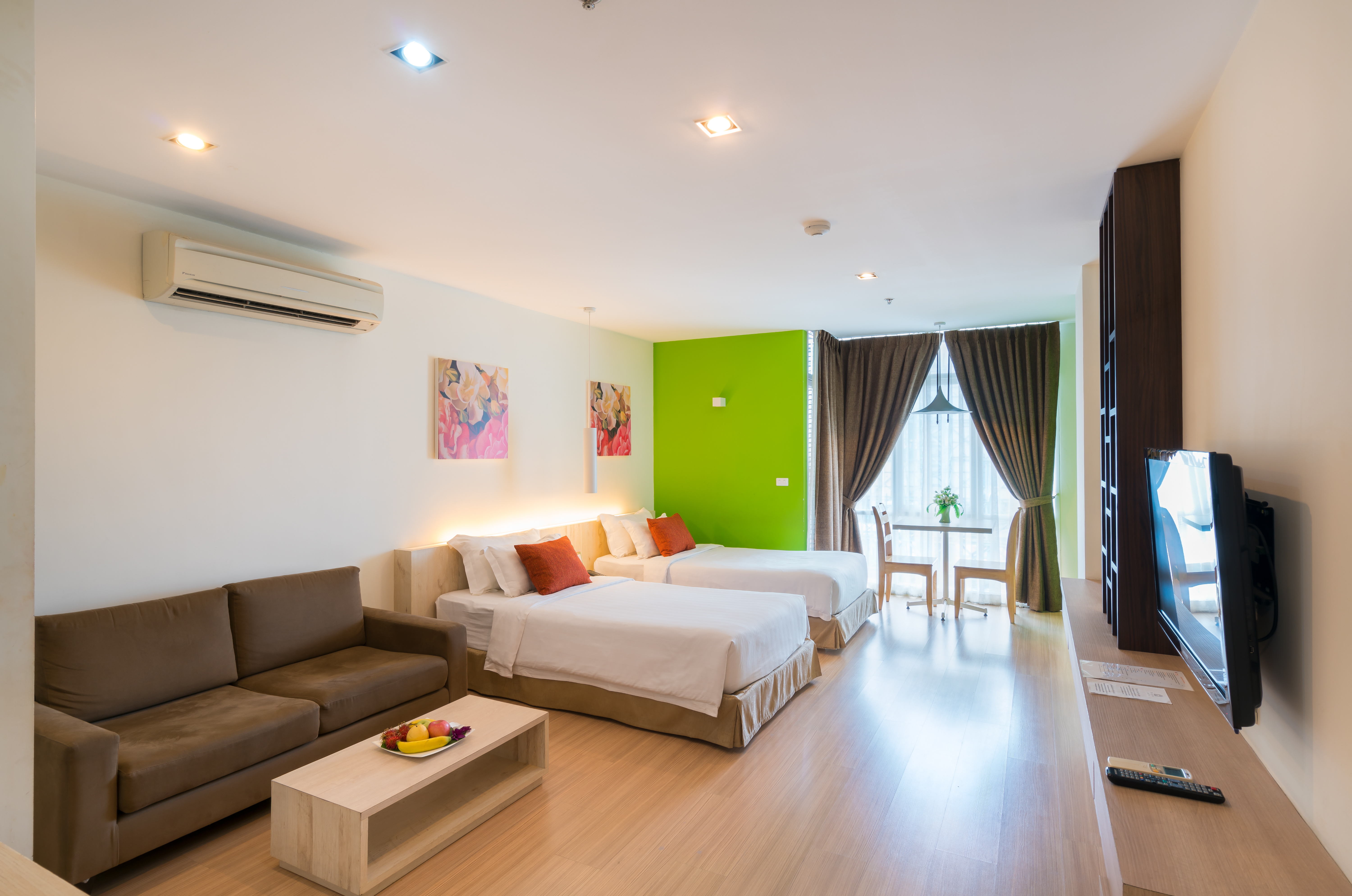 Double or Twin Deluxe