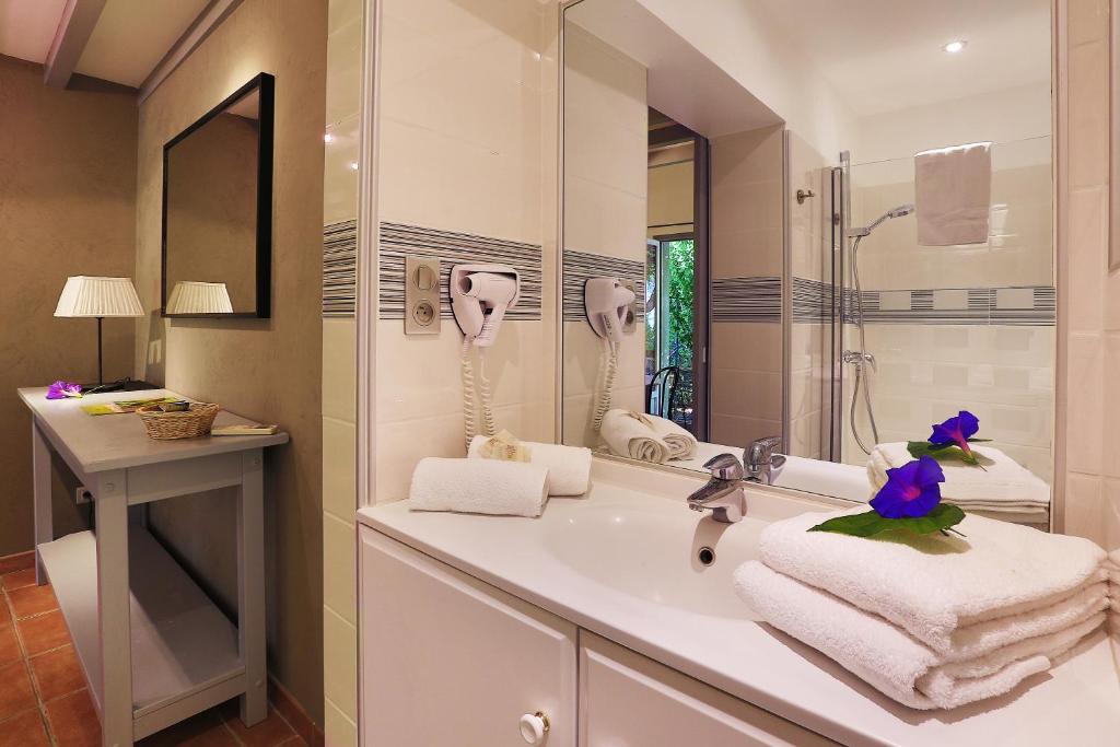 Family Room Garden View