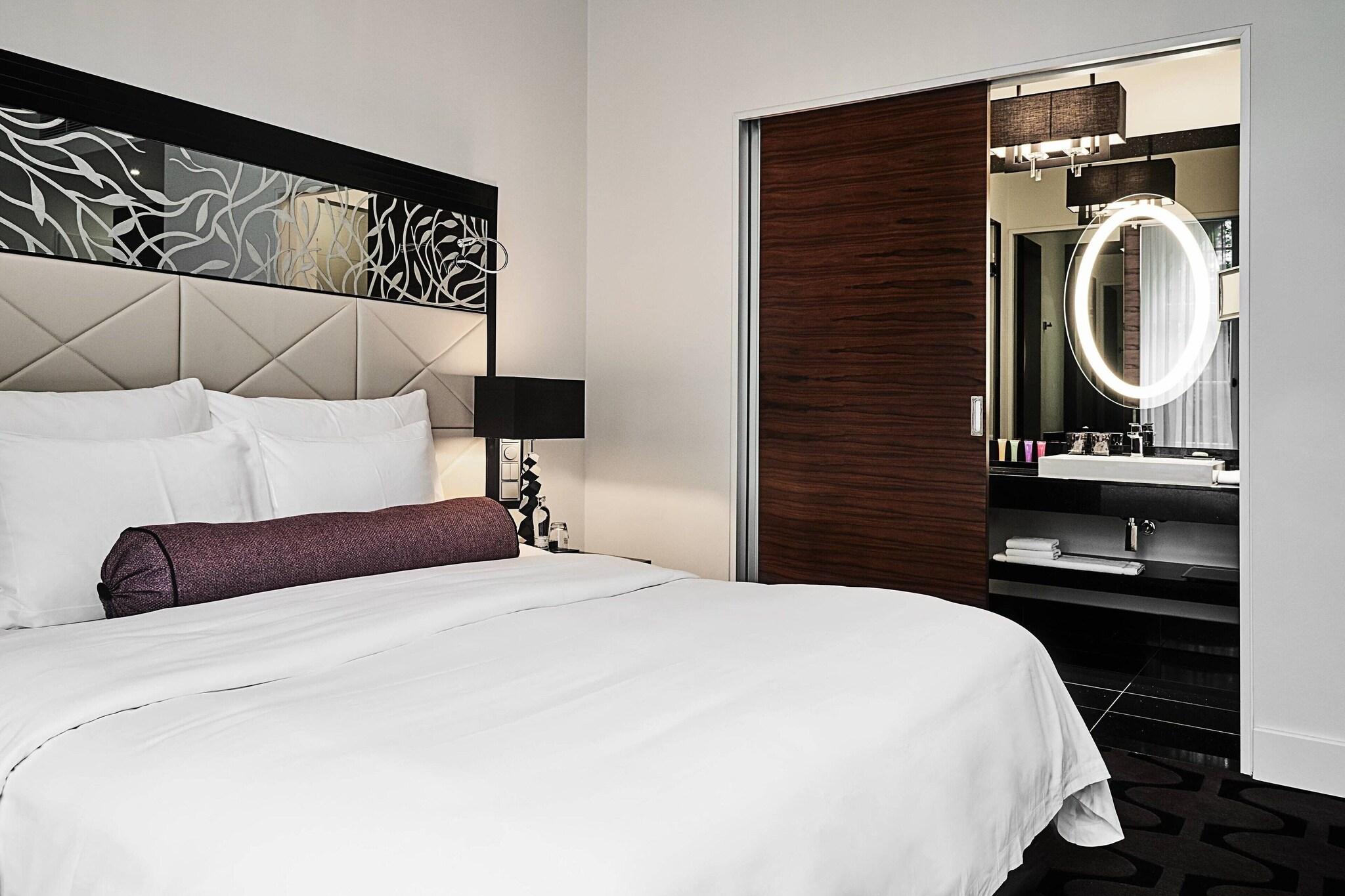 Double Superior King Bed