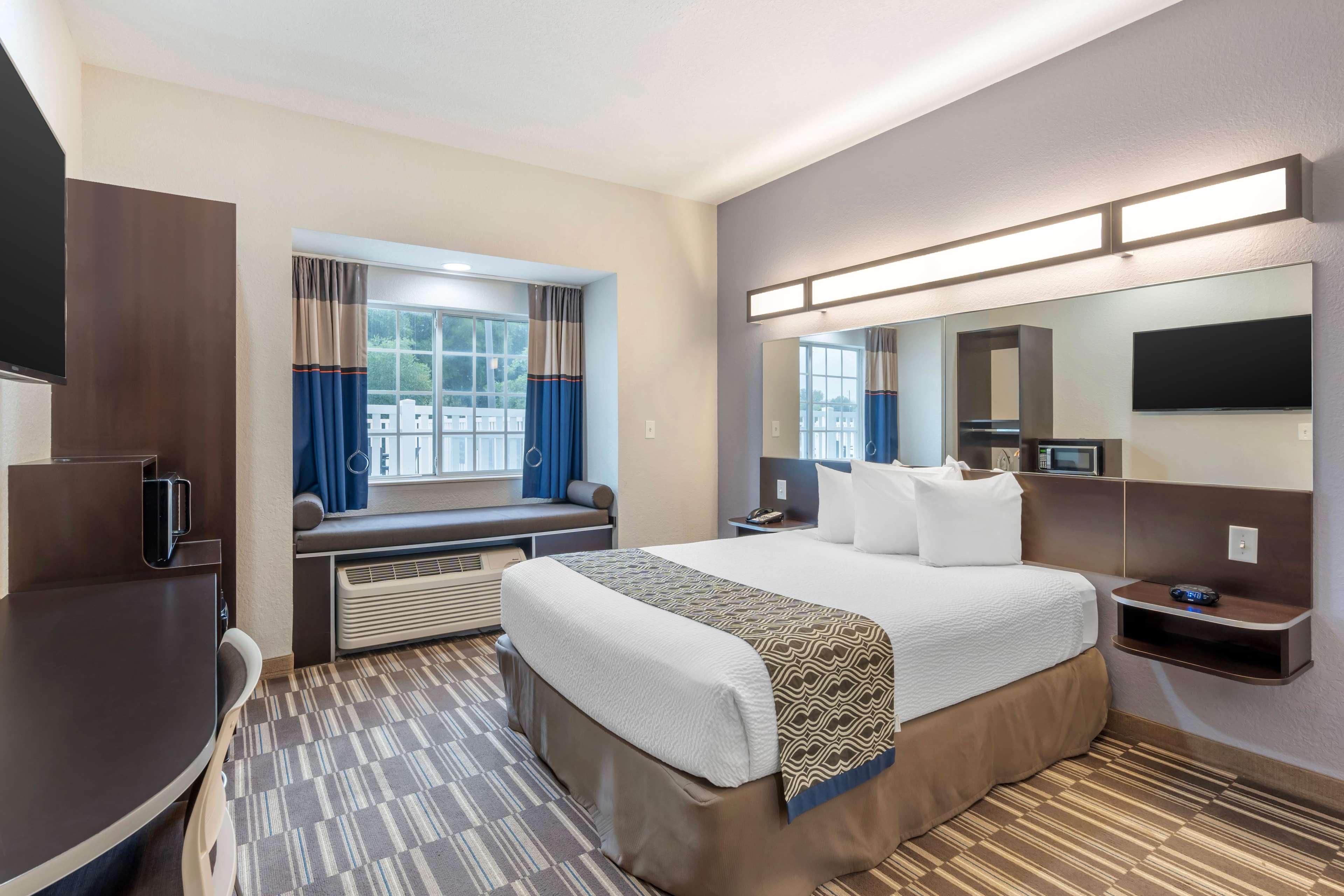 Double Queen Size Bed