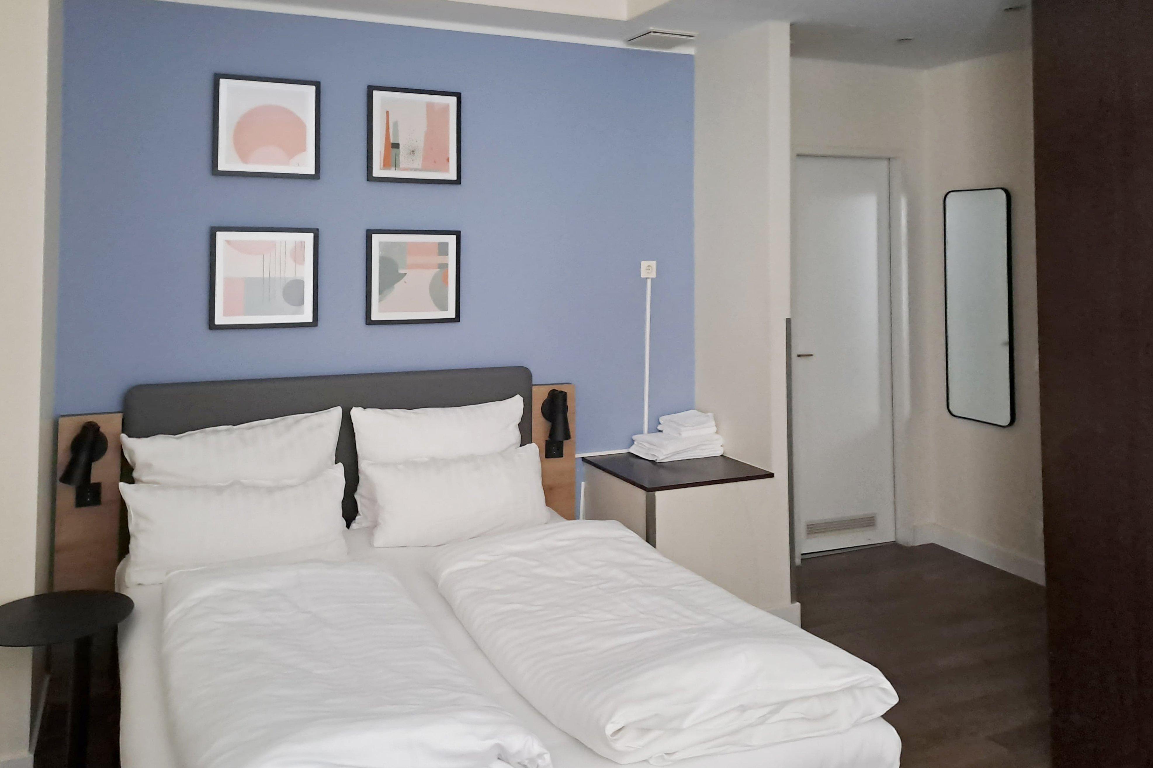 Double Premium Queen Bed