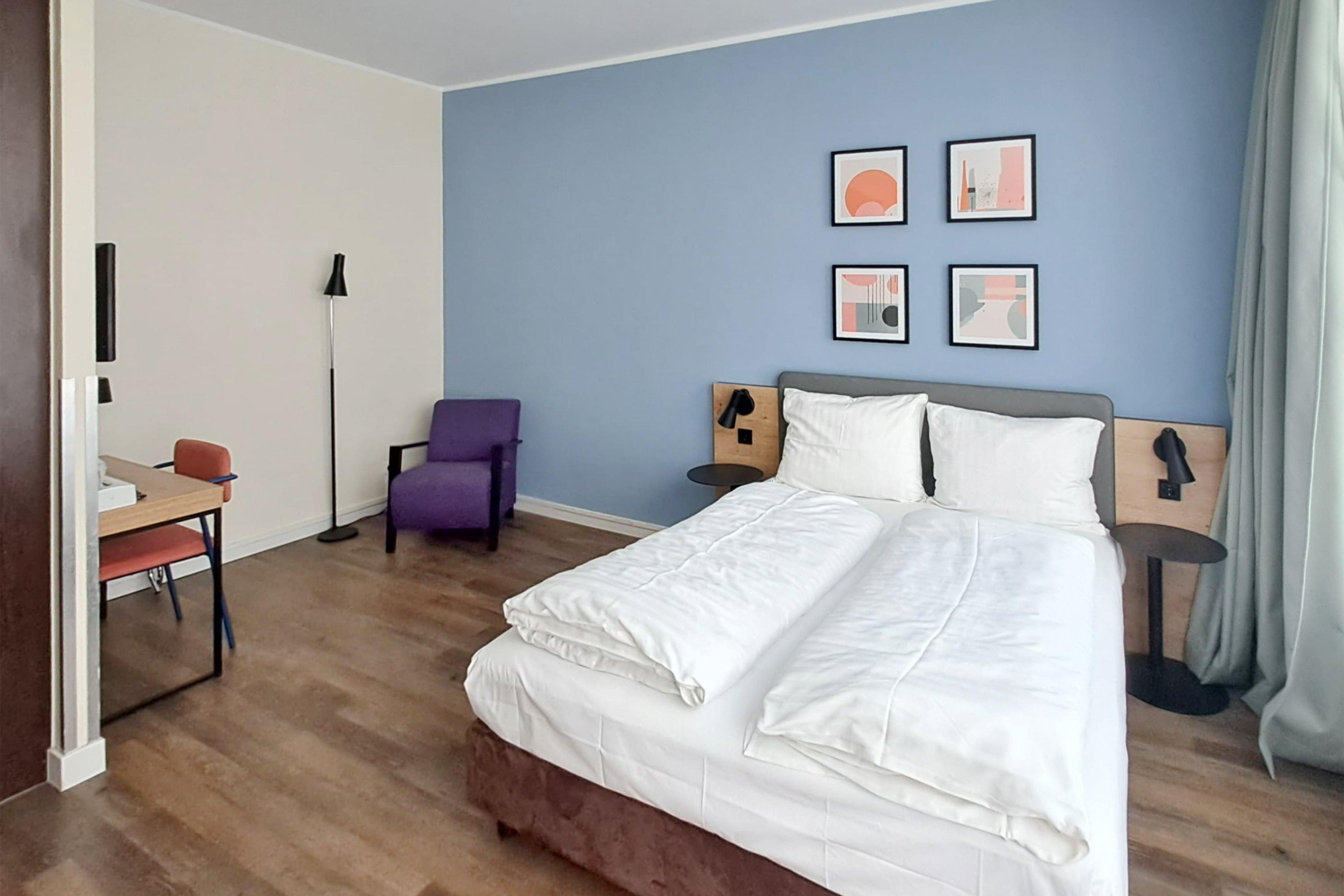 Double Premium Queen Bed