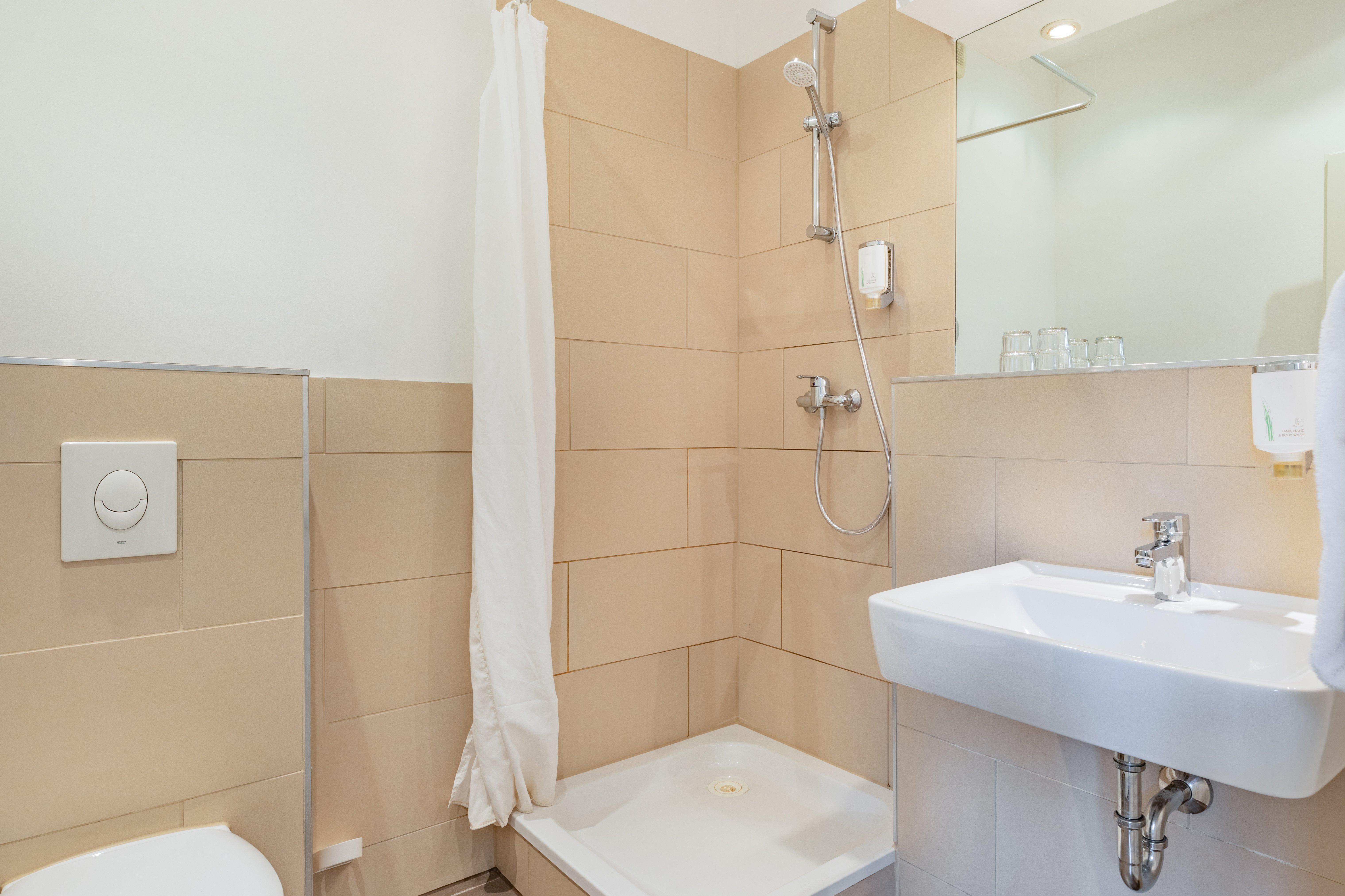 Double or Twin Standard