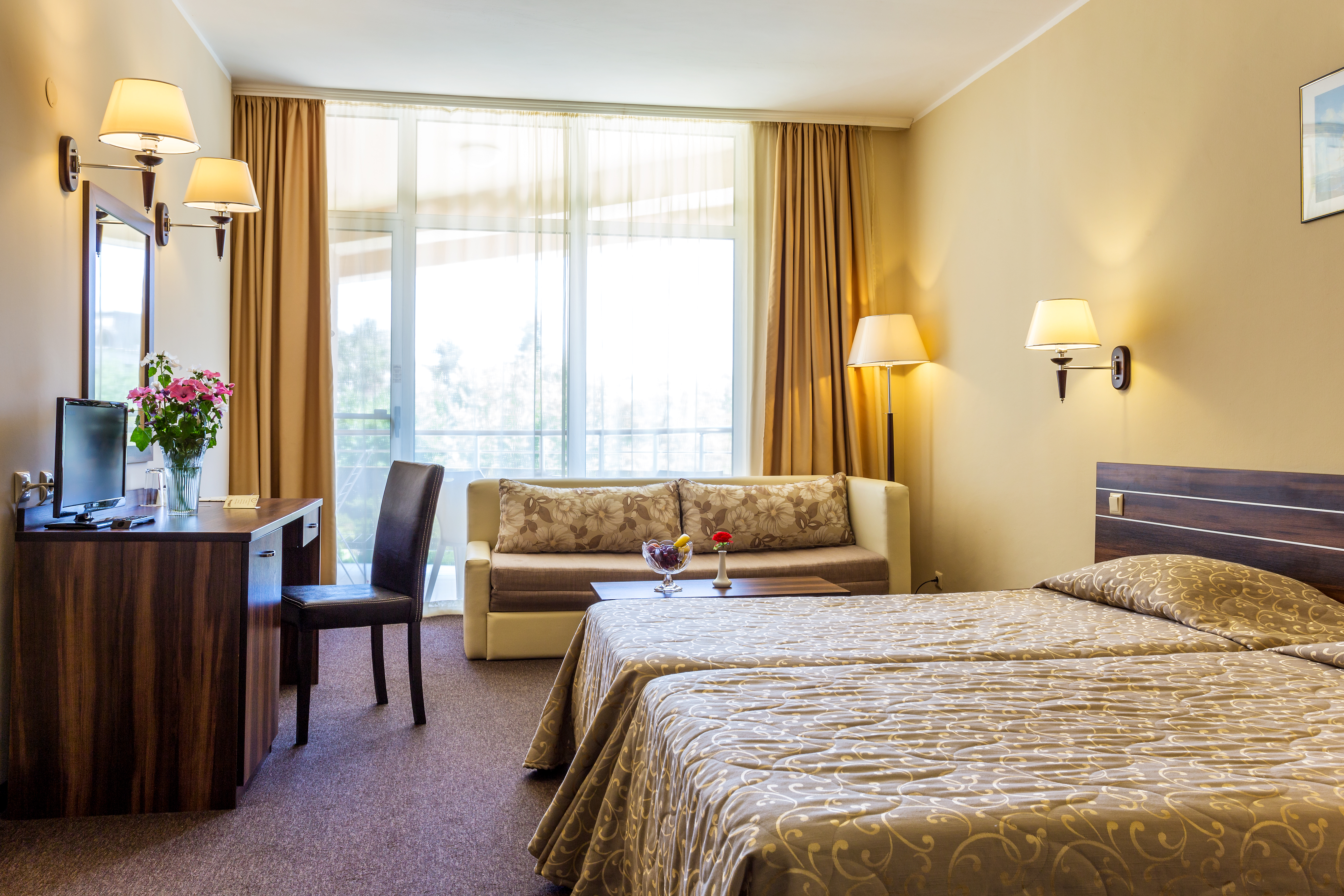 Double or Twin Standard