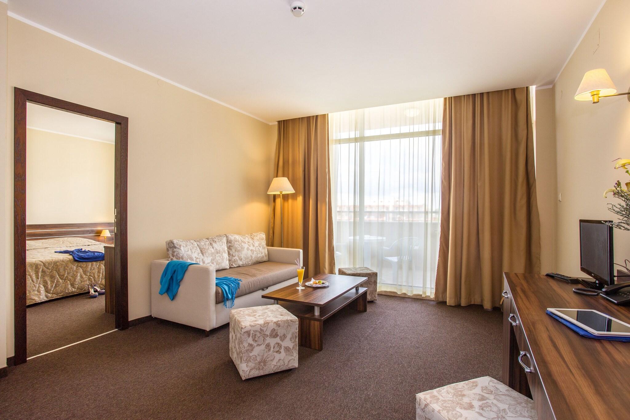 Suite Queen Size Bed