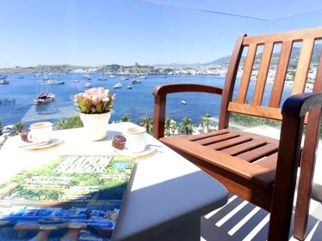 Double Deluxe Sea View with Balcony