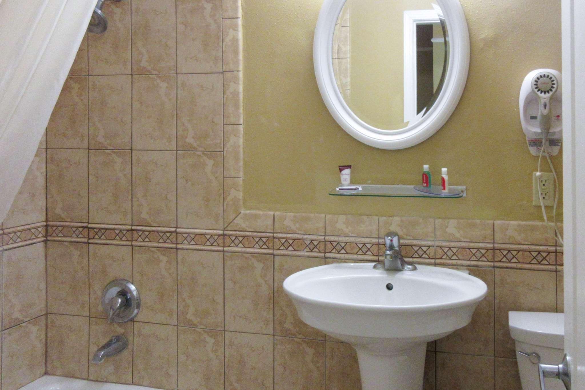 Double King Bed Non Smoking