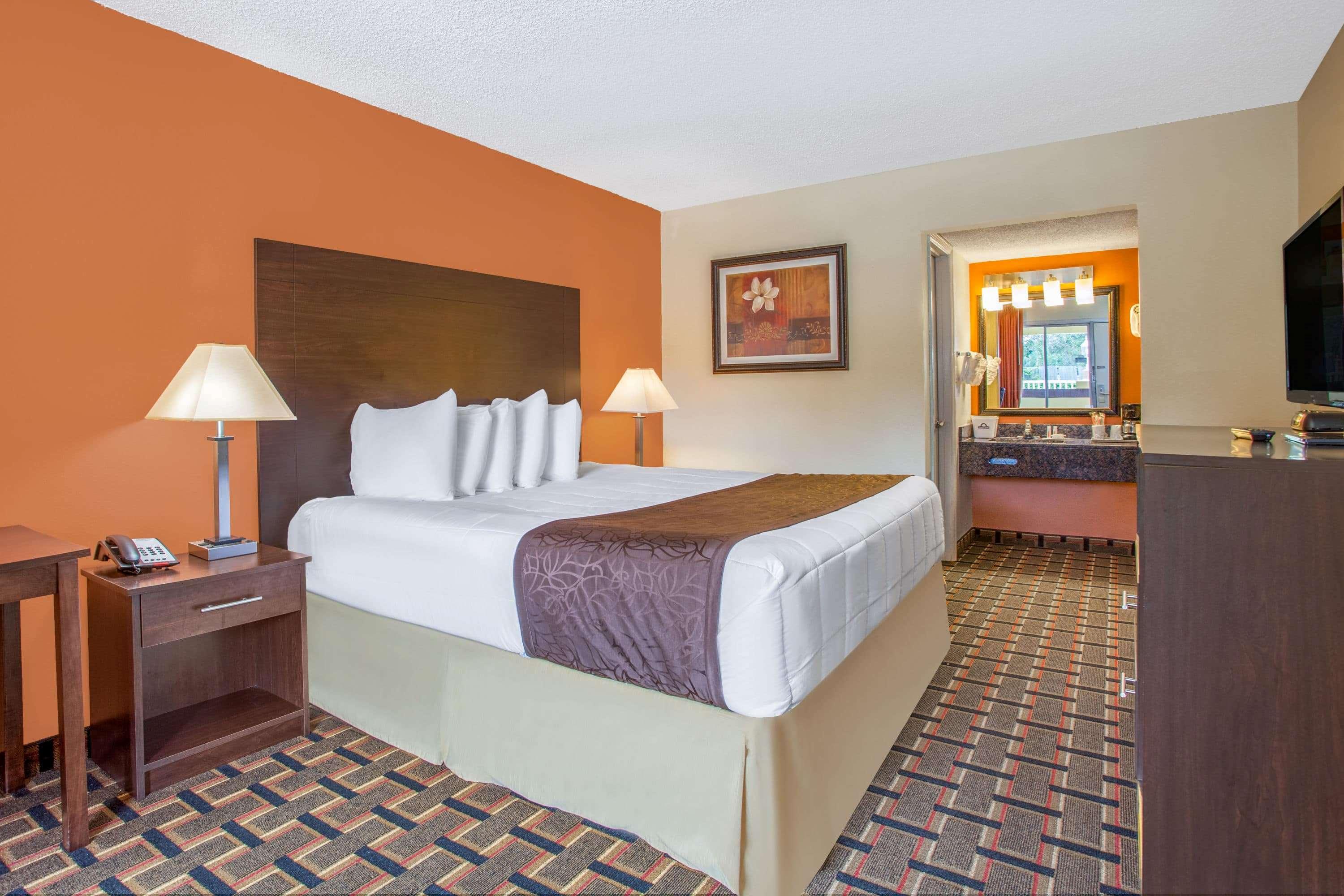 Double King Bed Non Smoking