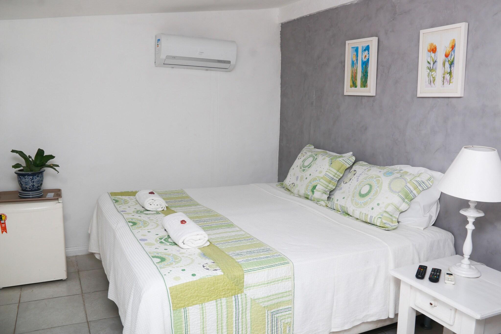 Double or Twin with Double Bed