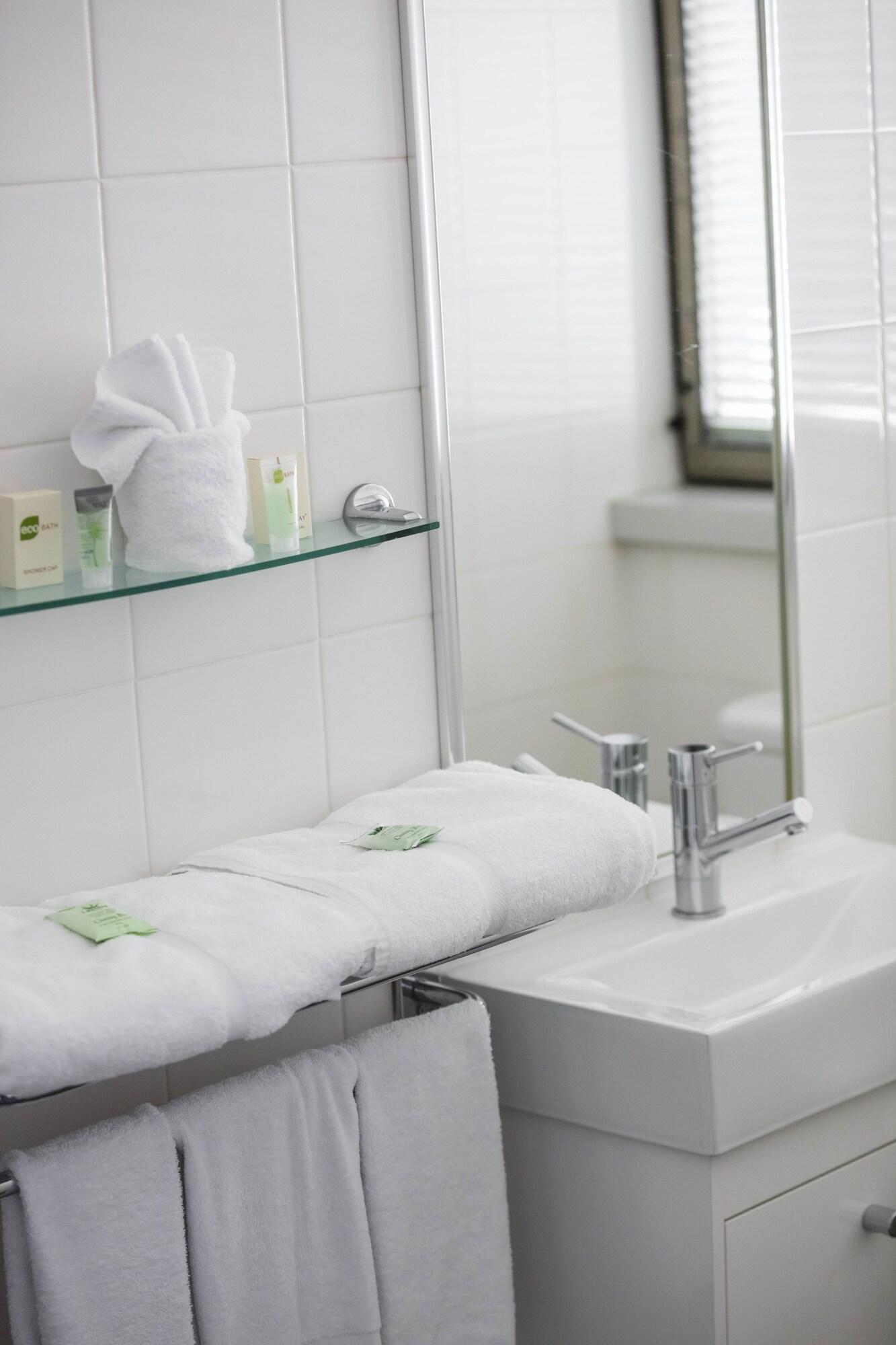 Double Queen Size Bed