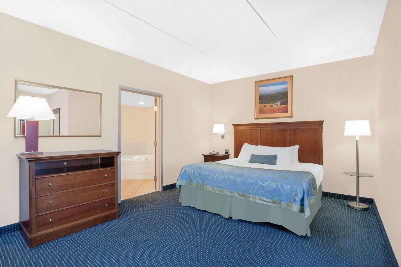 Apartment King Size Bed