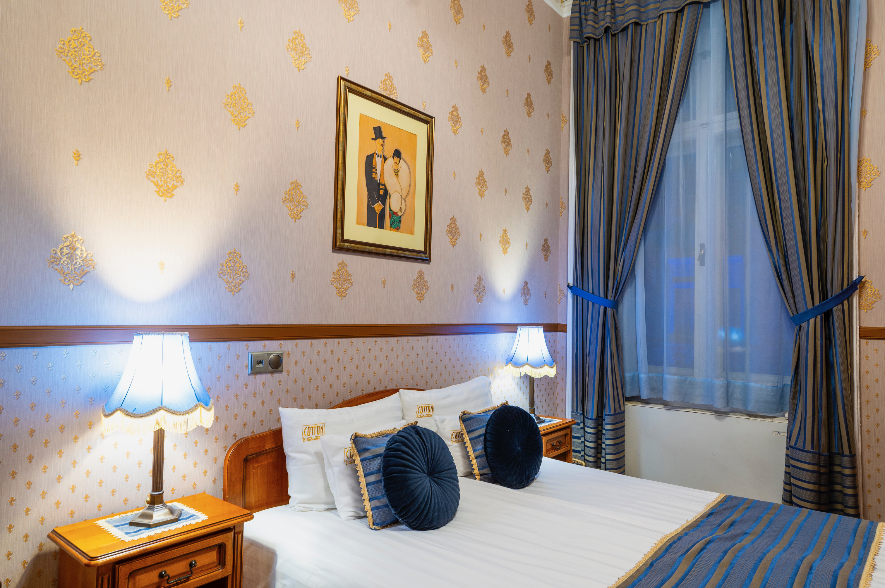 Double or Twin Standard