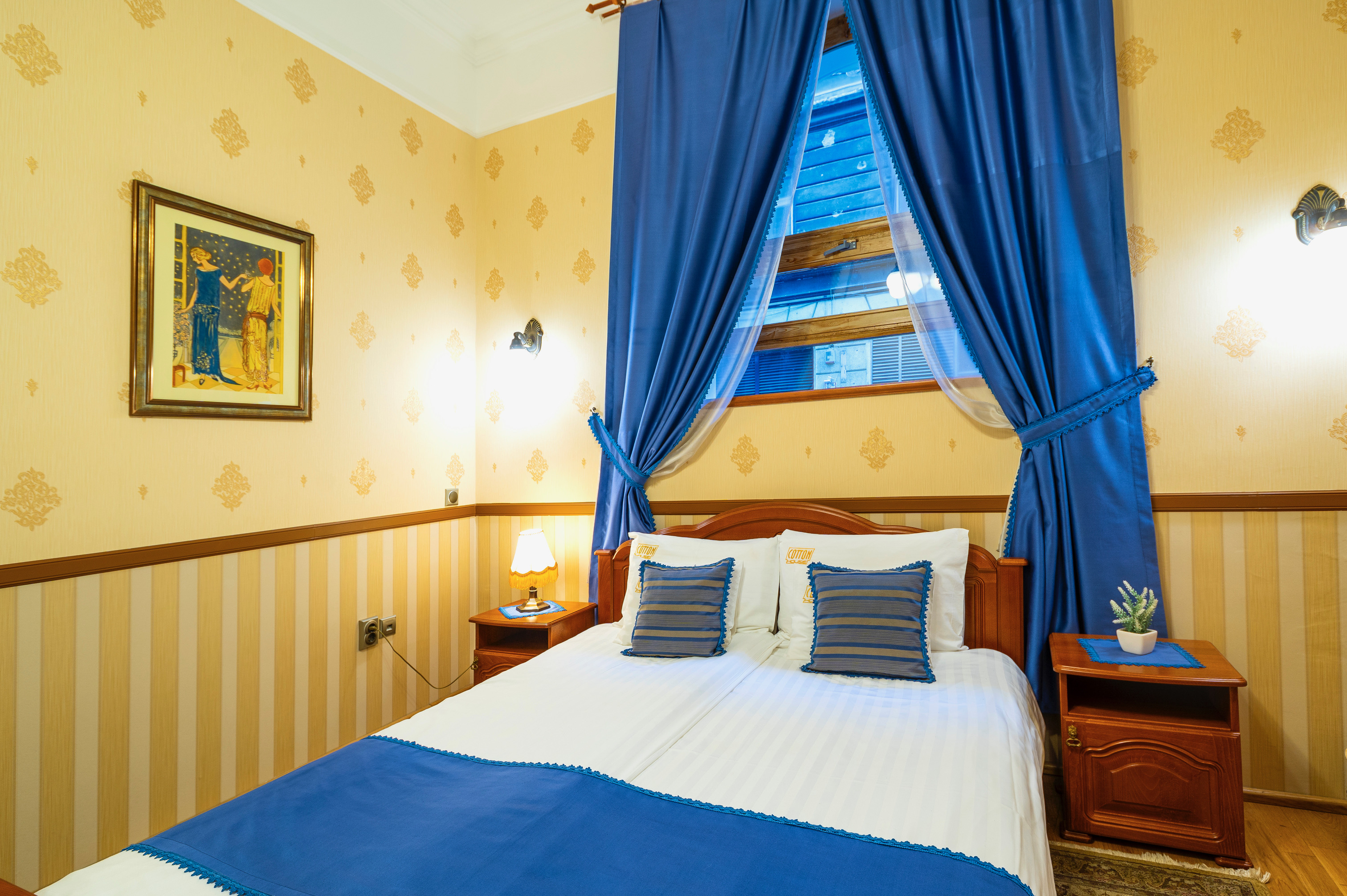 Double or Twin Standard