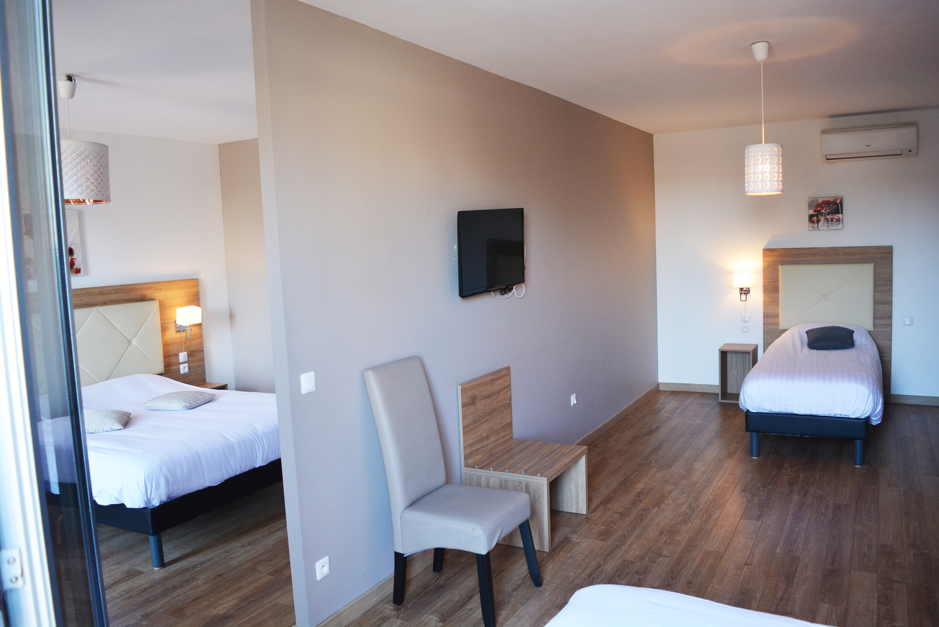 Family Room Capacity 5