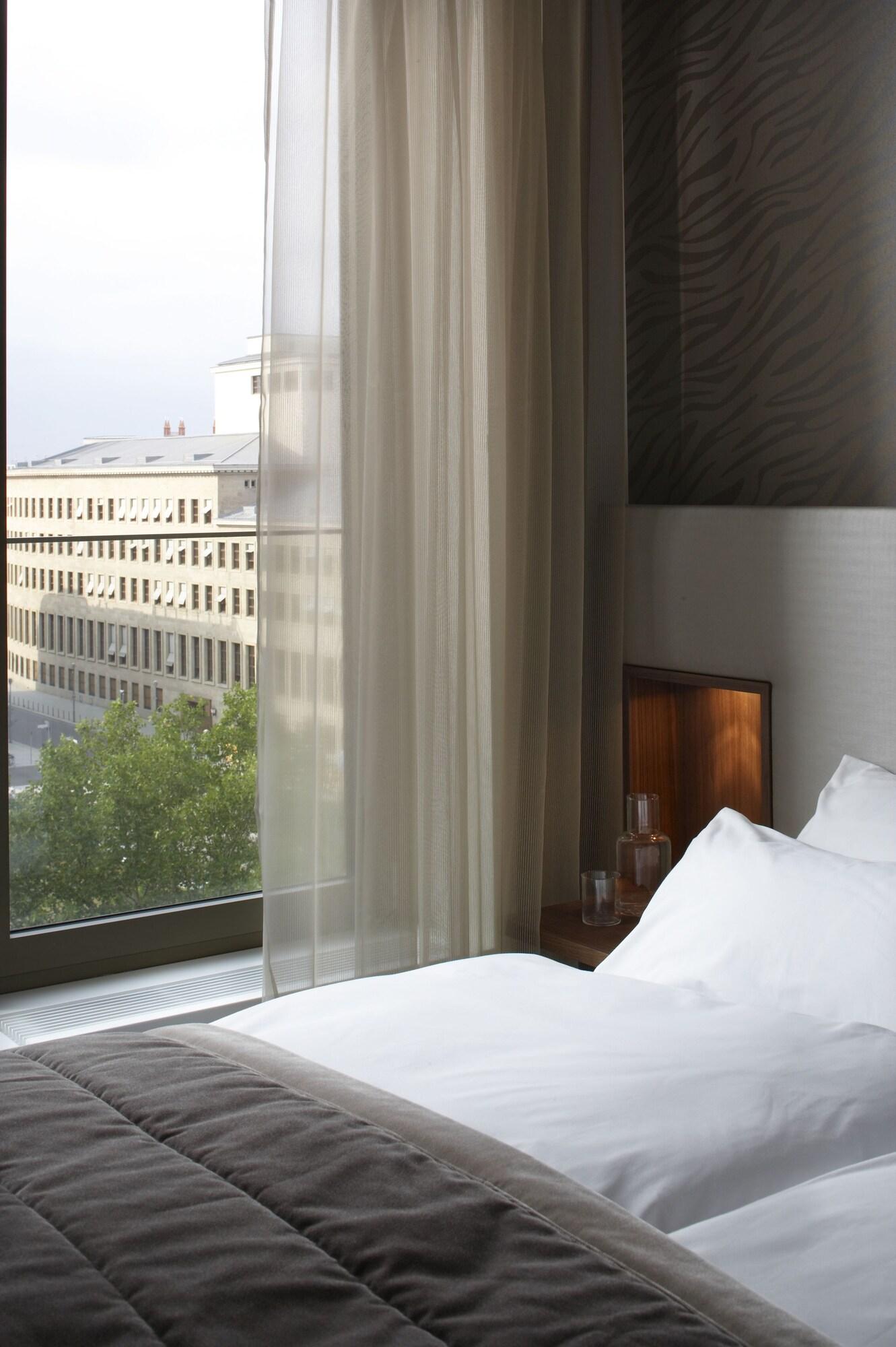 Double Deluxe King Bed