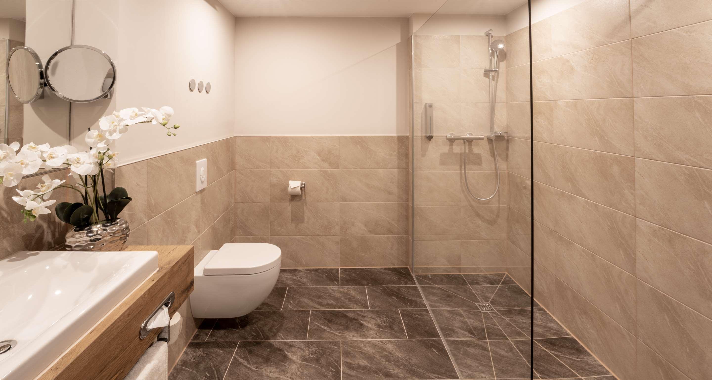 Suite Queen Size Bed