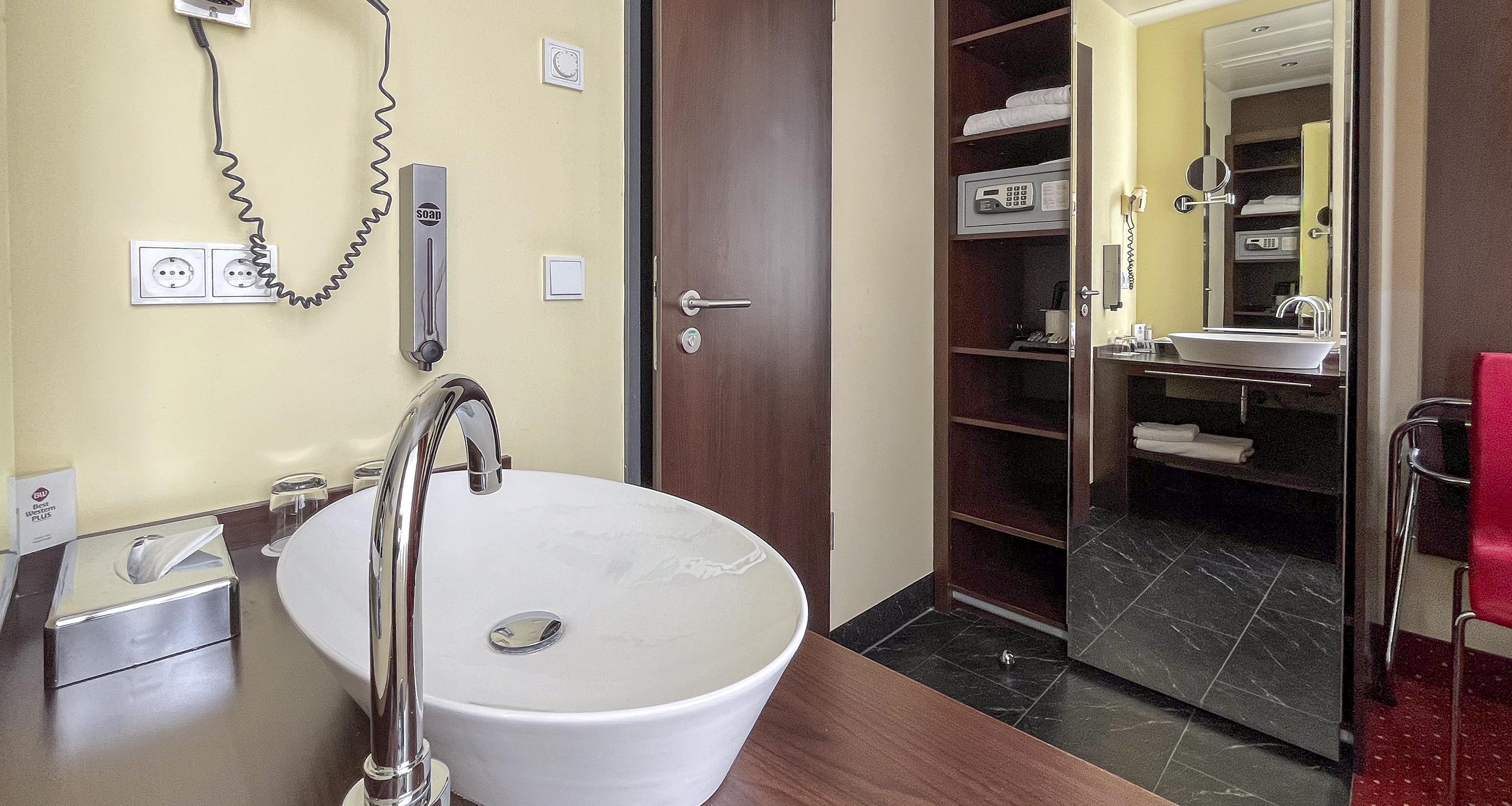 Triple with Double Bed