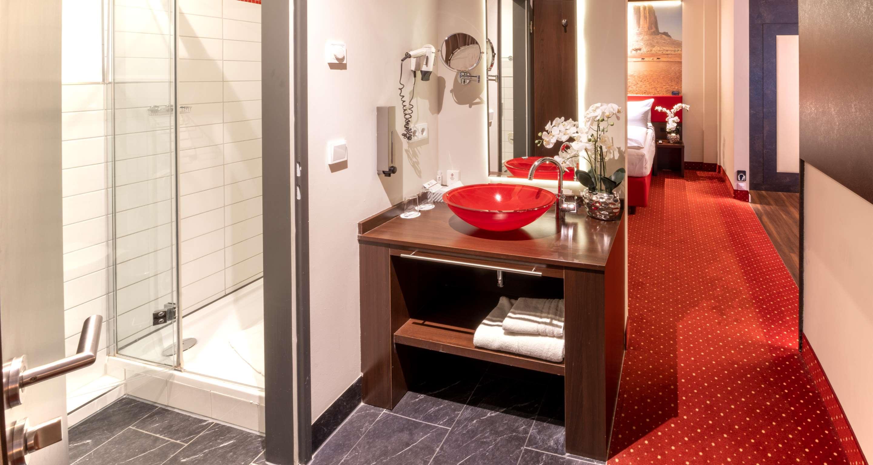 Suite Queen Size Bed