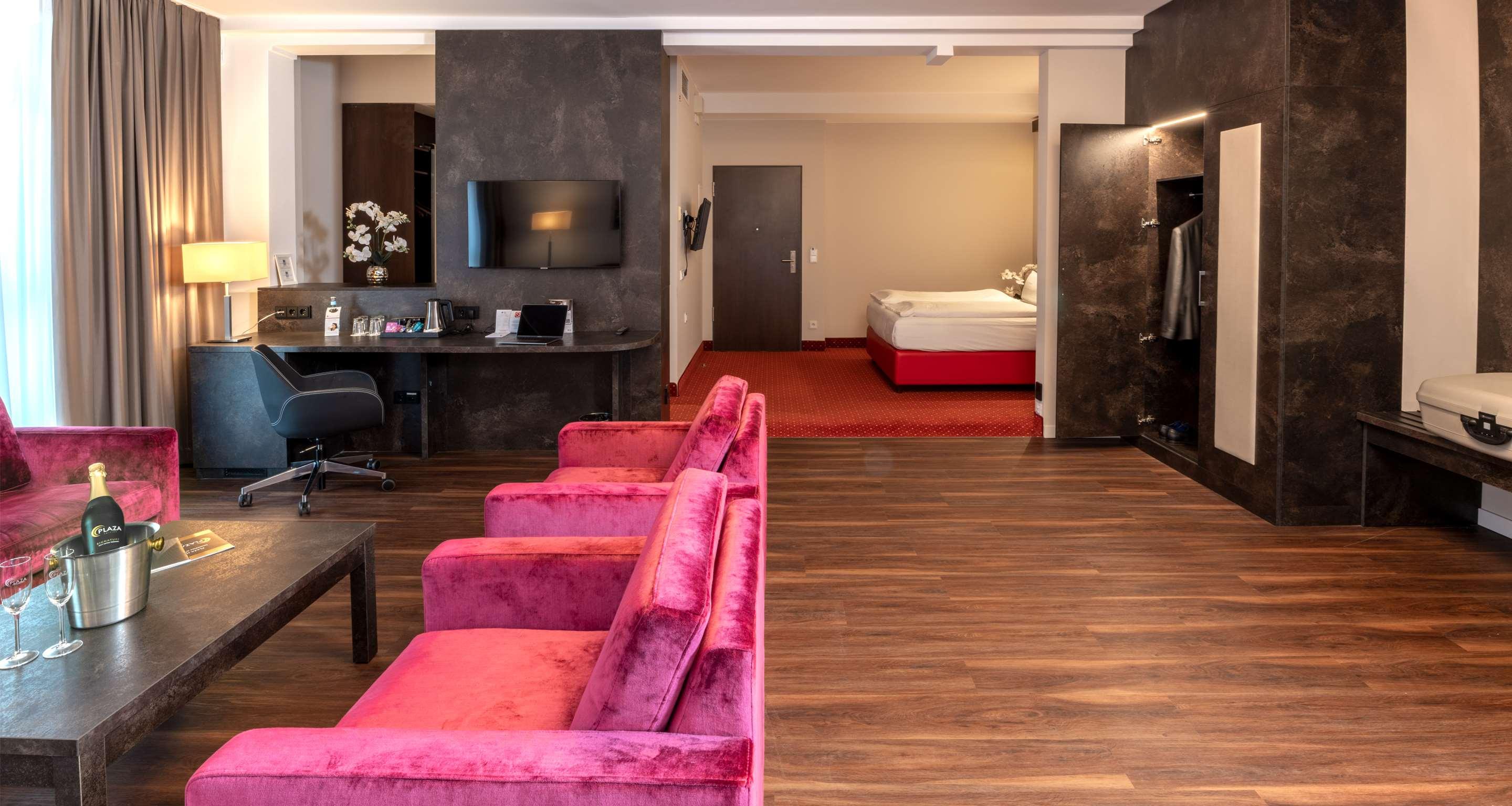 Suite Queen Size Bed