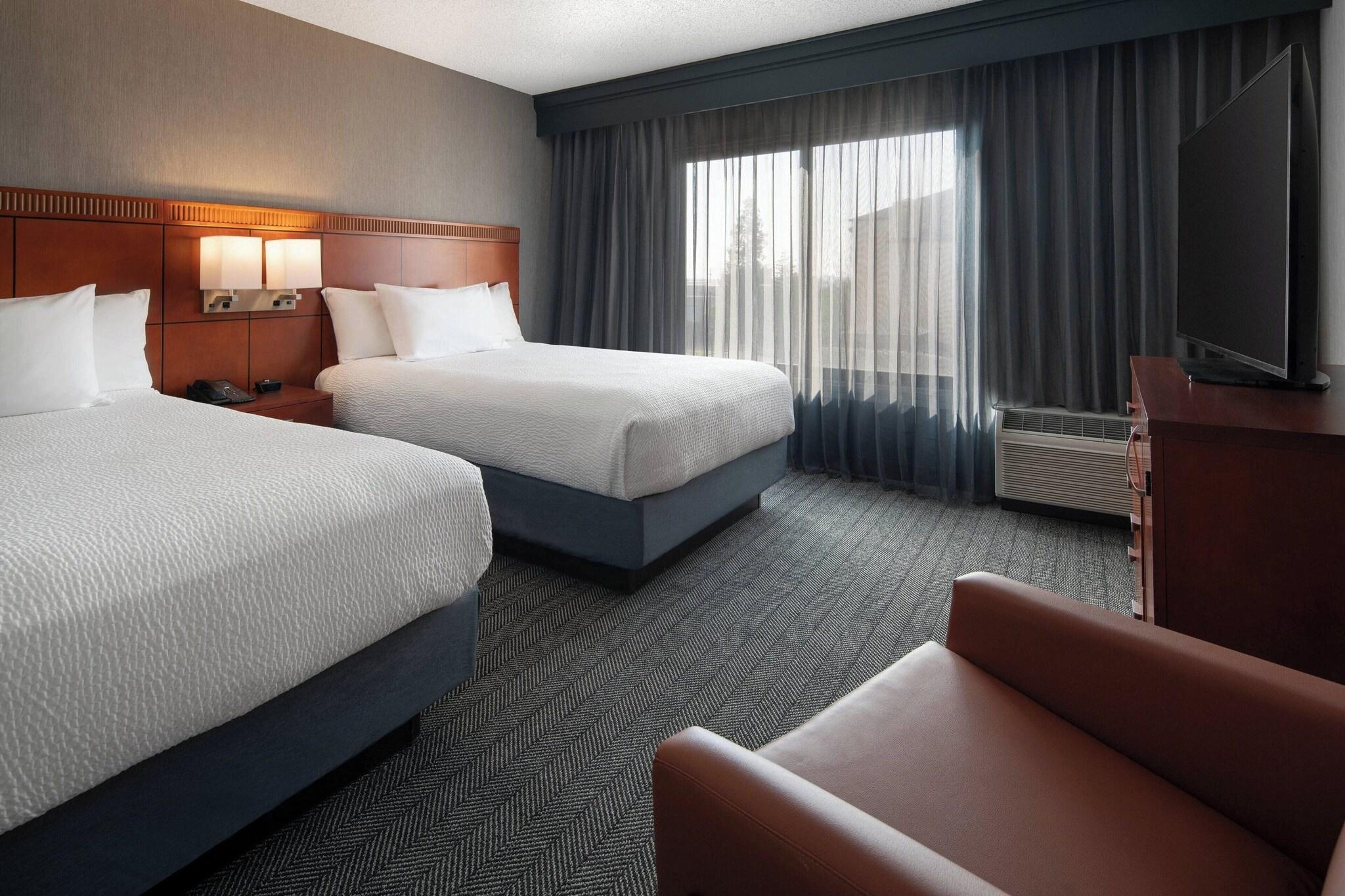 Quadruple Accessible-two Queen Beds