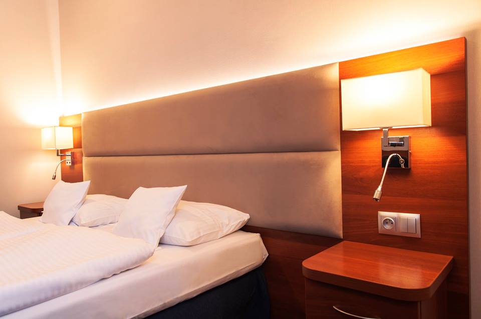 Double or Twin Standard