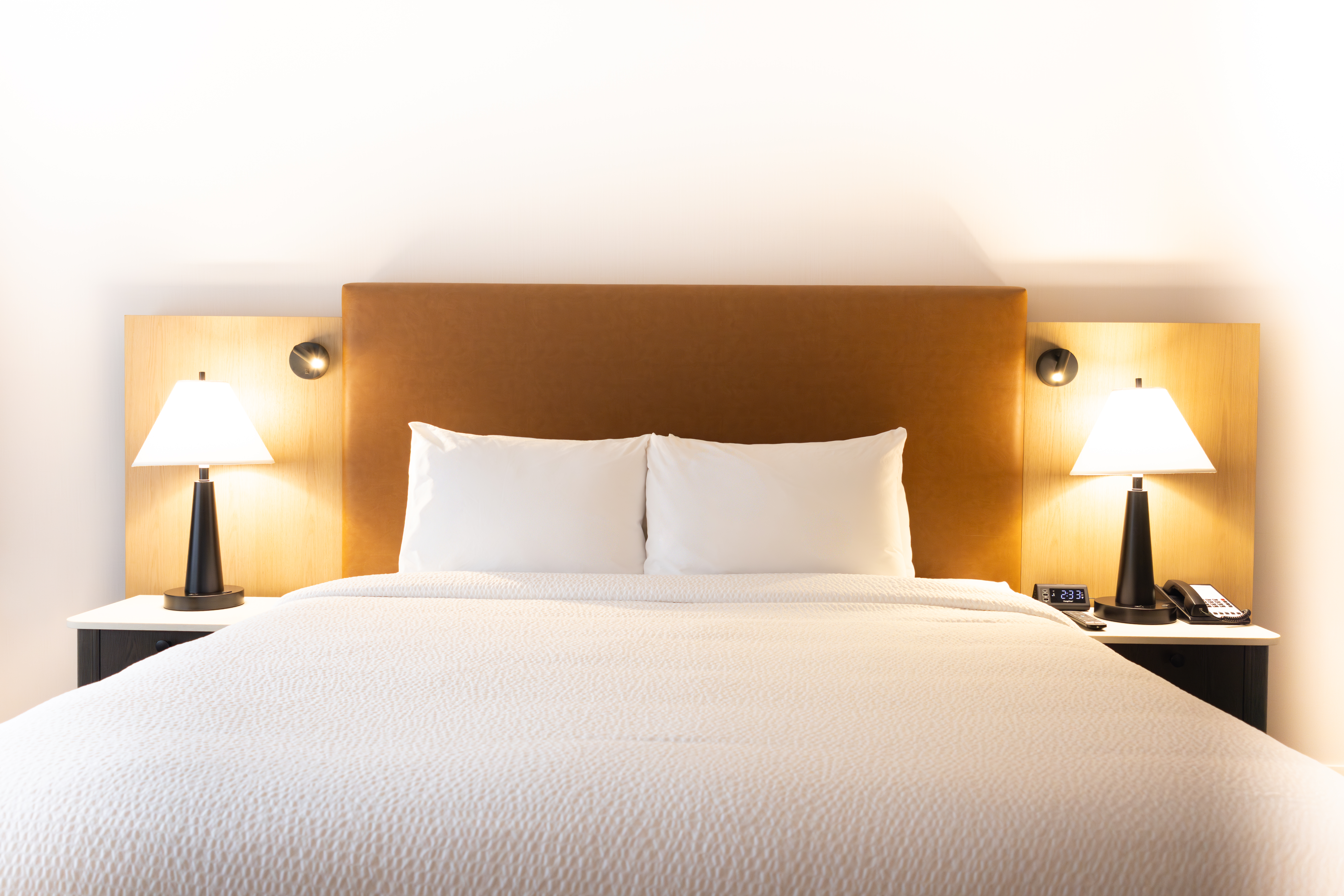 Room King Size Bed