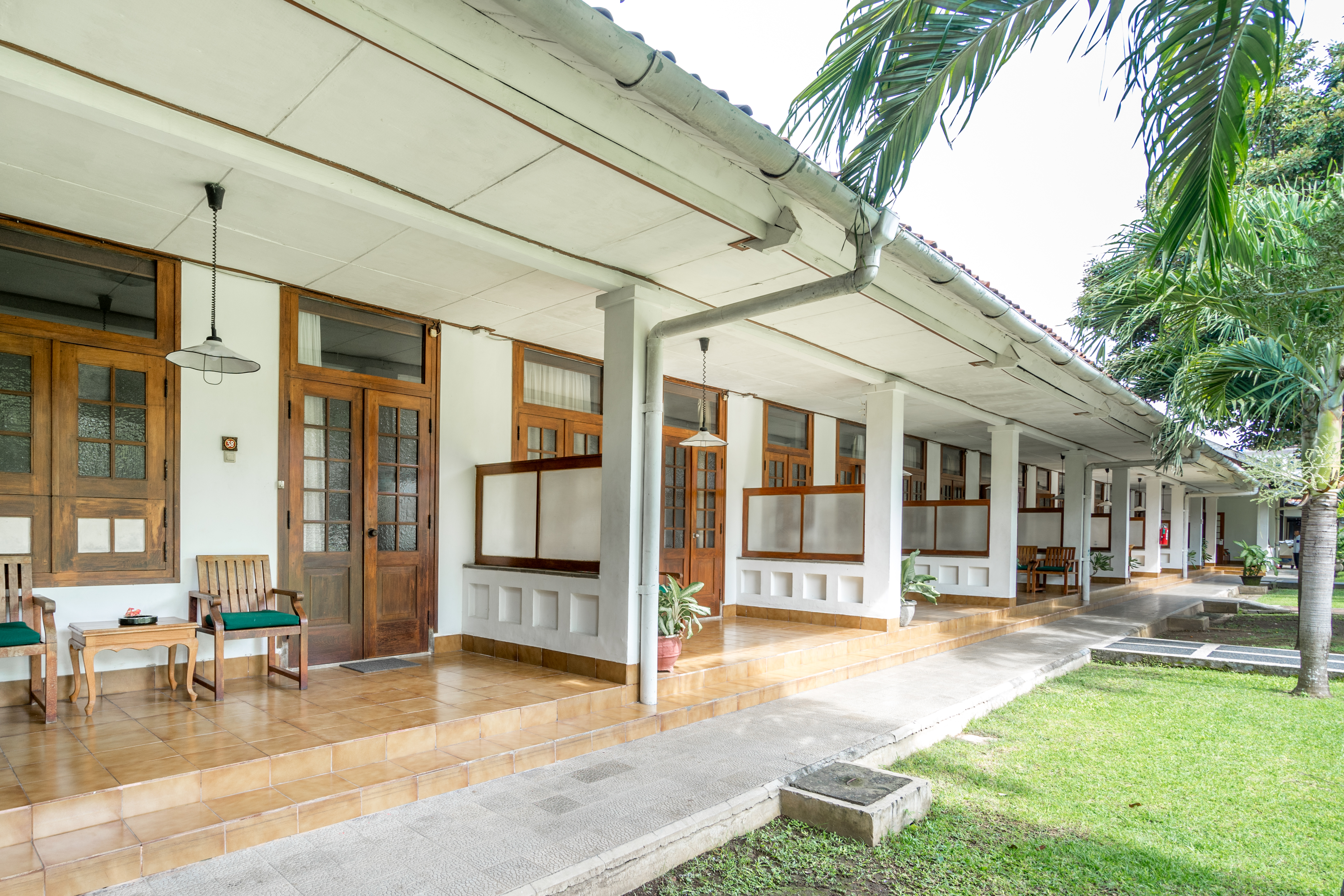 Double or Twin Deluxe Pool View