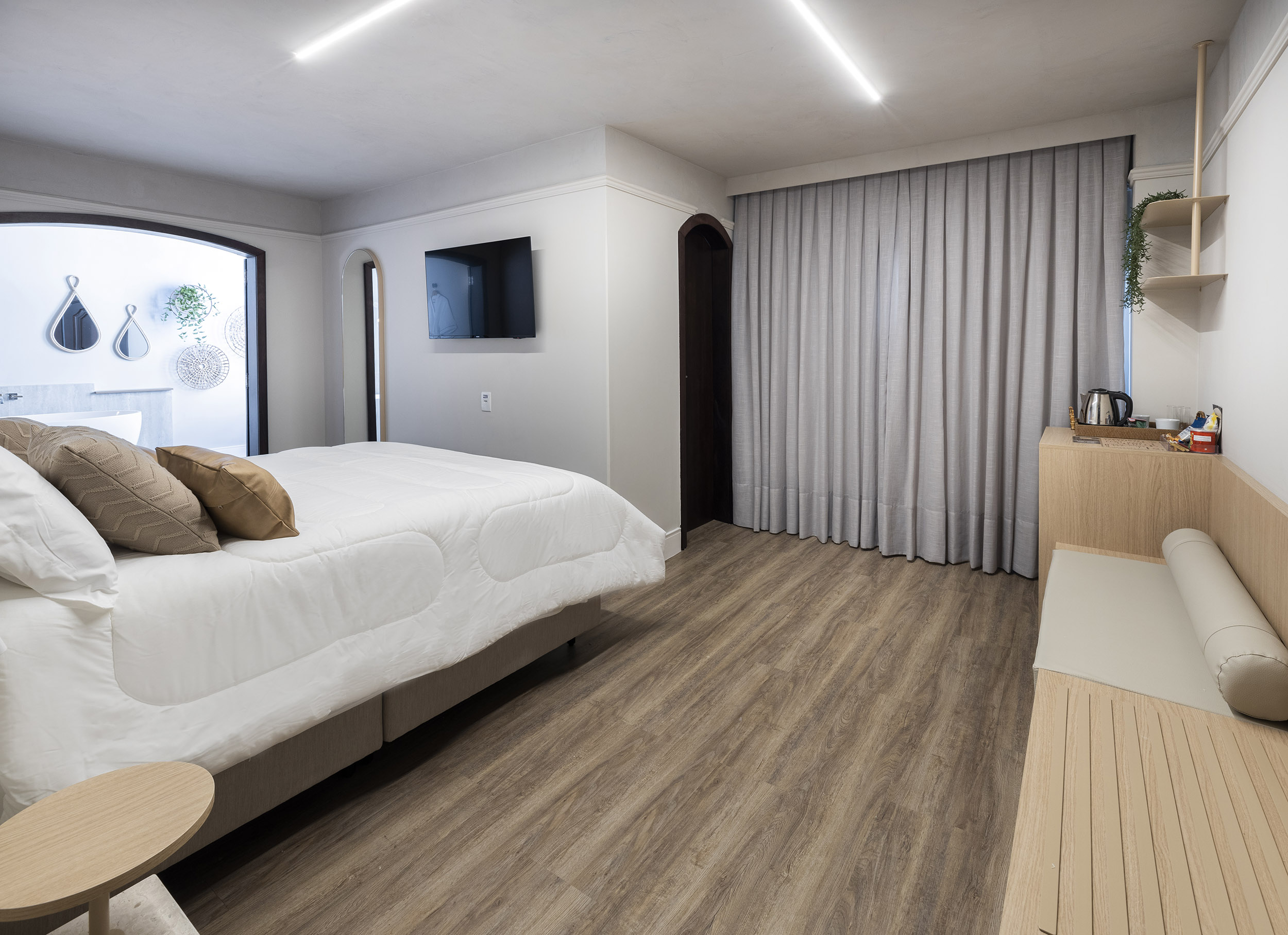 Apartment Capacity 4