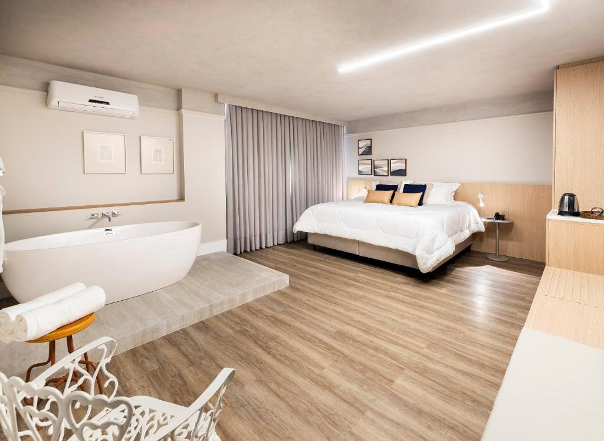 Apartment Capacity 1