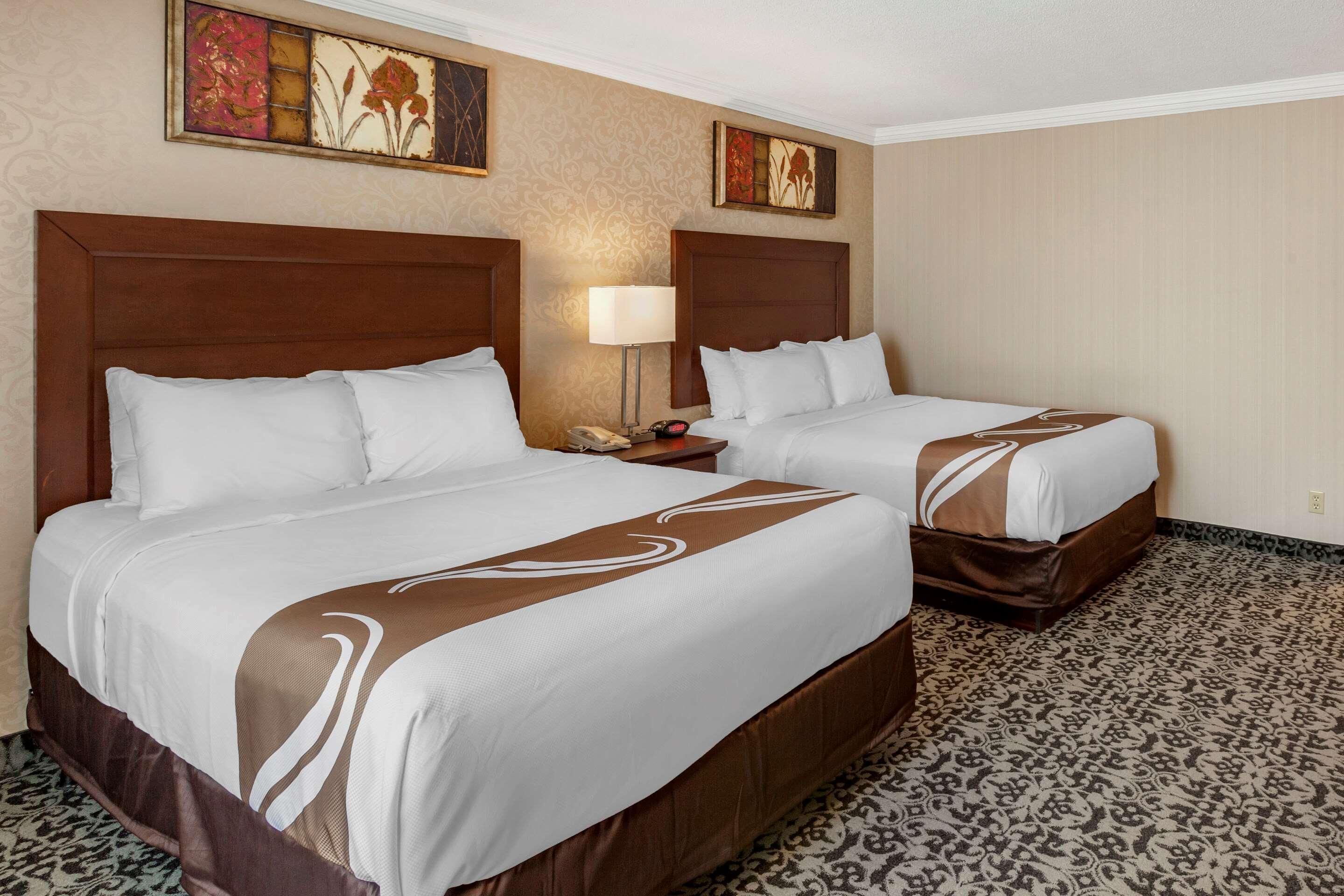 Quadruple Two Queen Beds Non Smoking