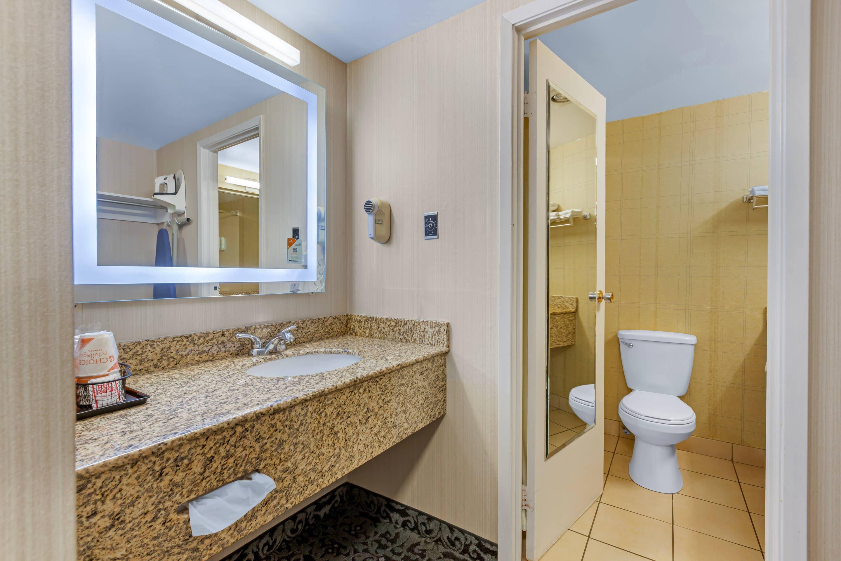 Double King Bed Non Smoking