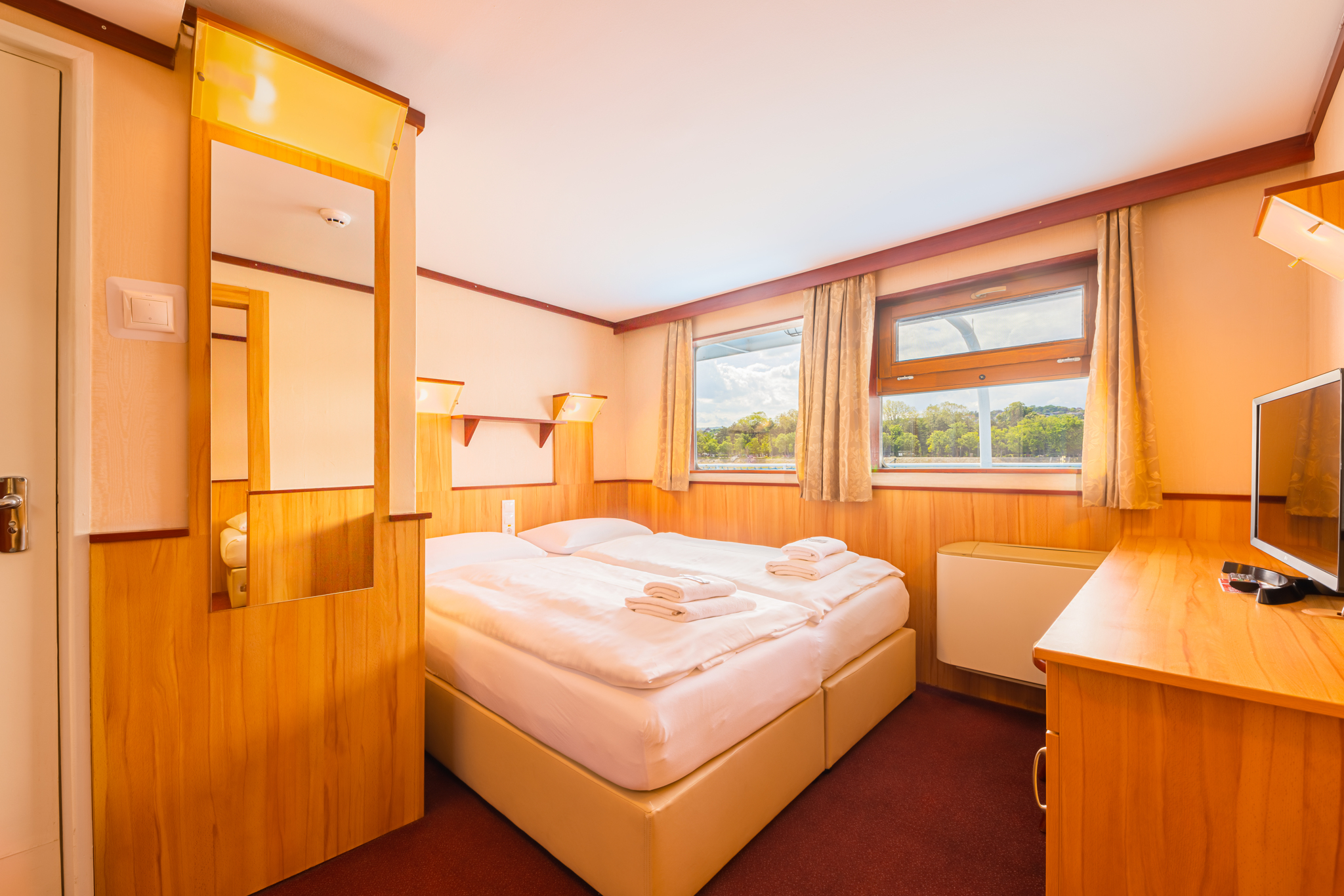 Double or Twin Standard