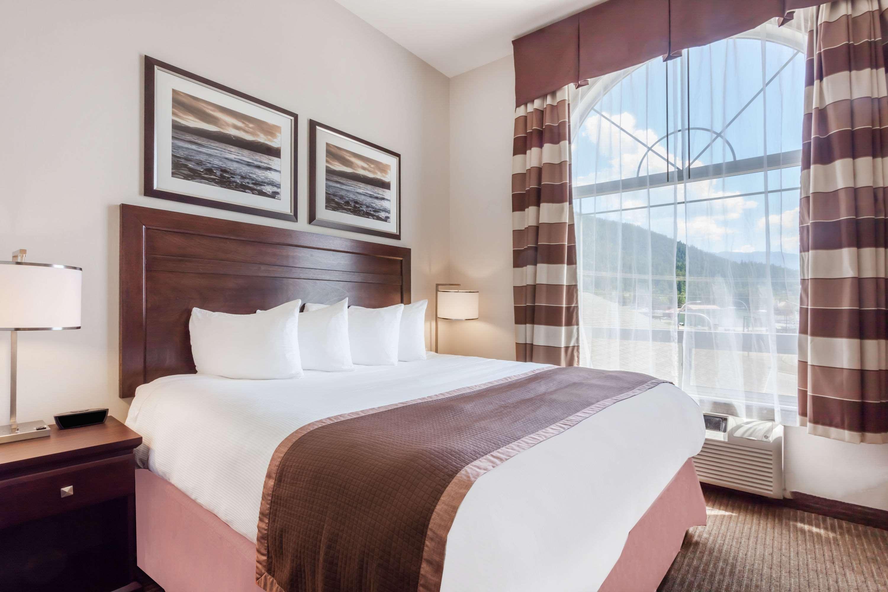 Double King Bed Non Smoking