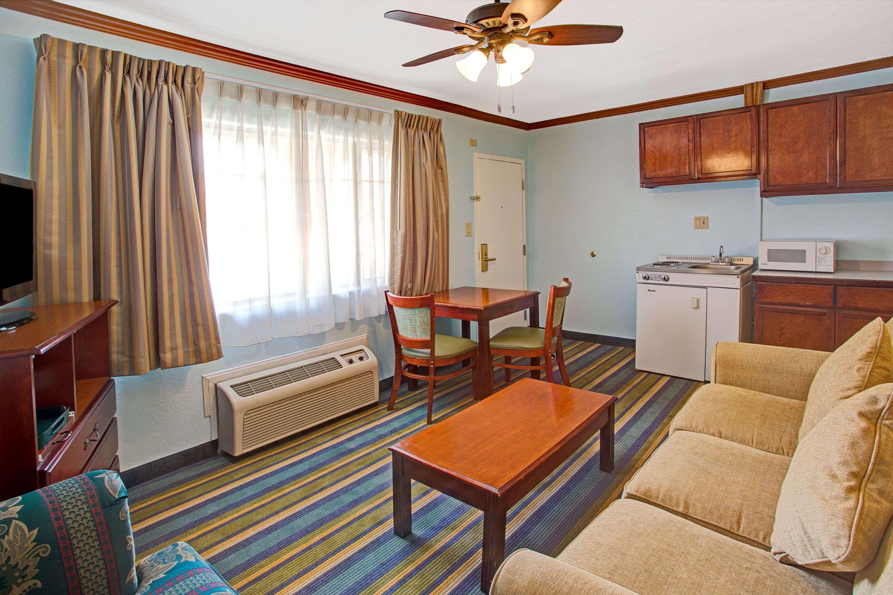 Room King Bed Non Smoking