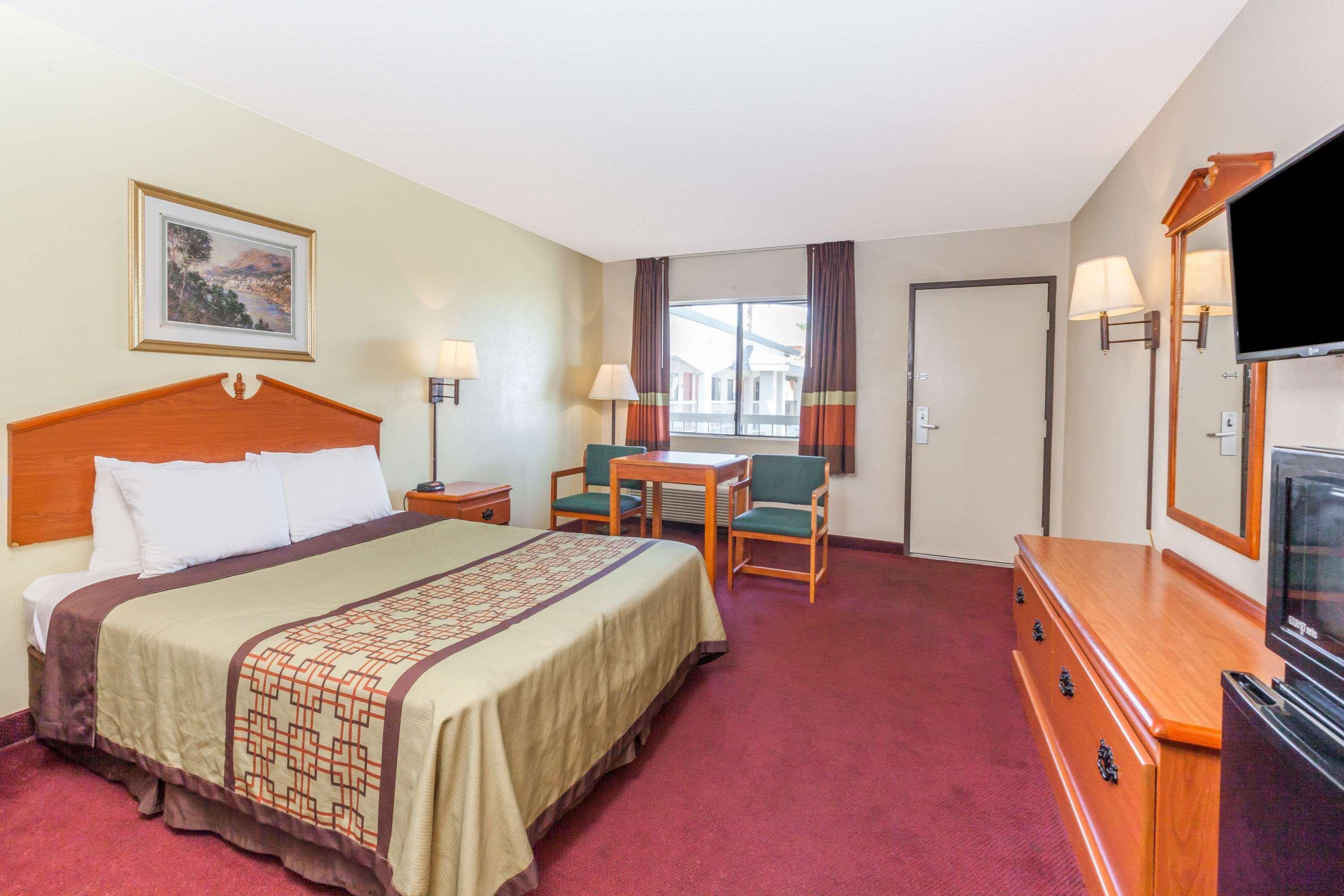 Double Queen Size Bed