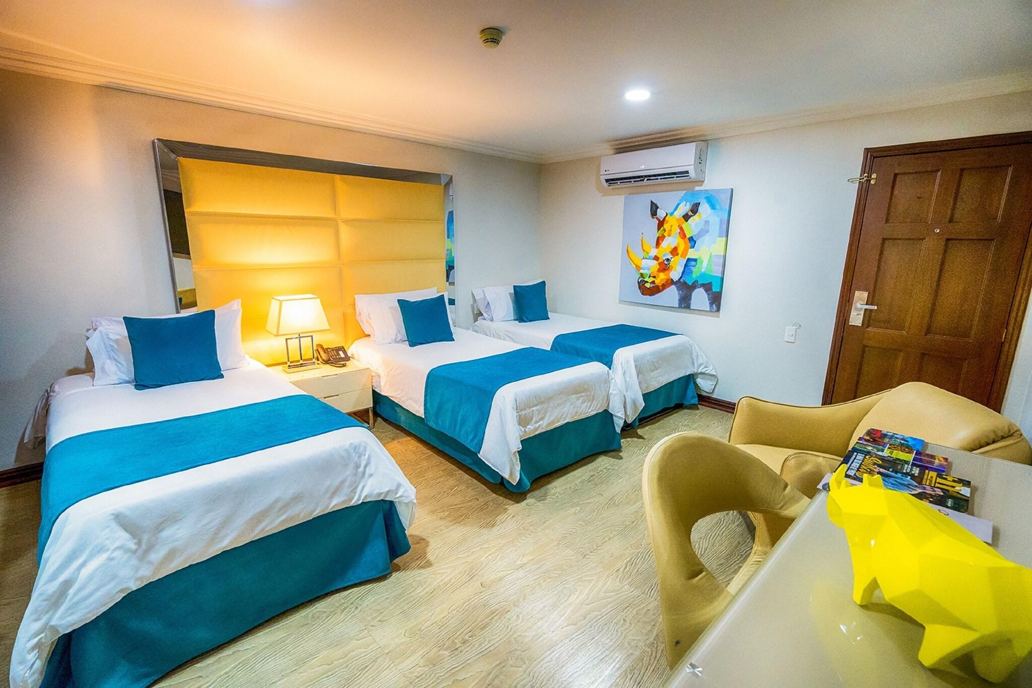 Triple Deluxe Two Beds