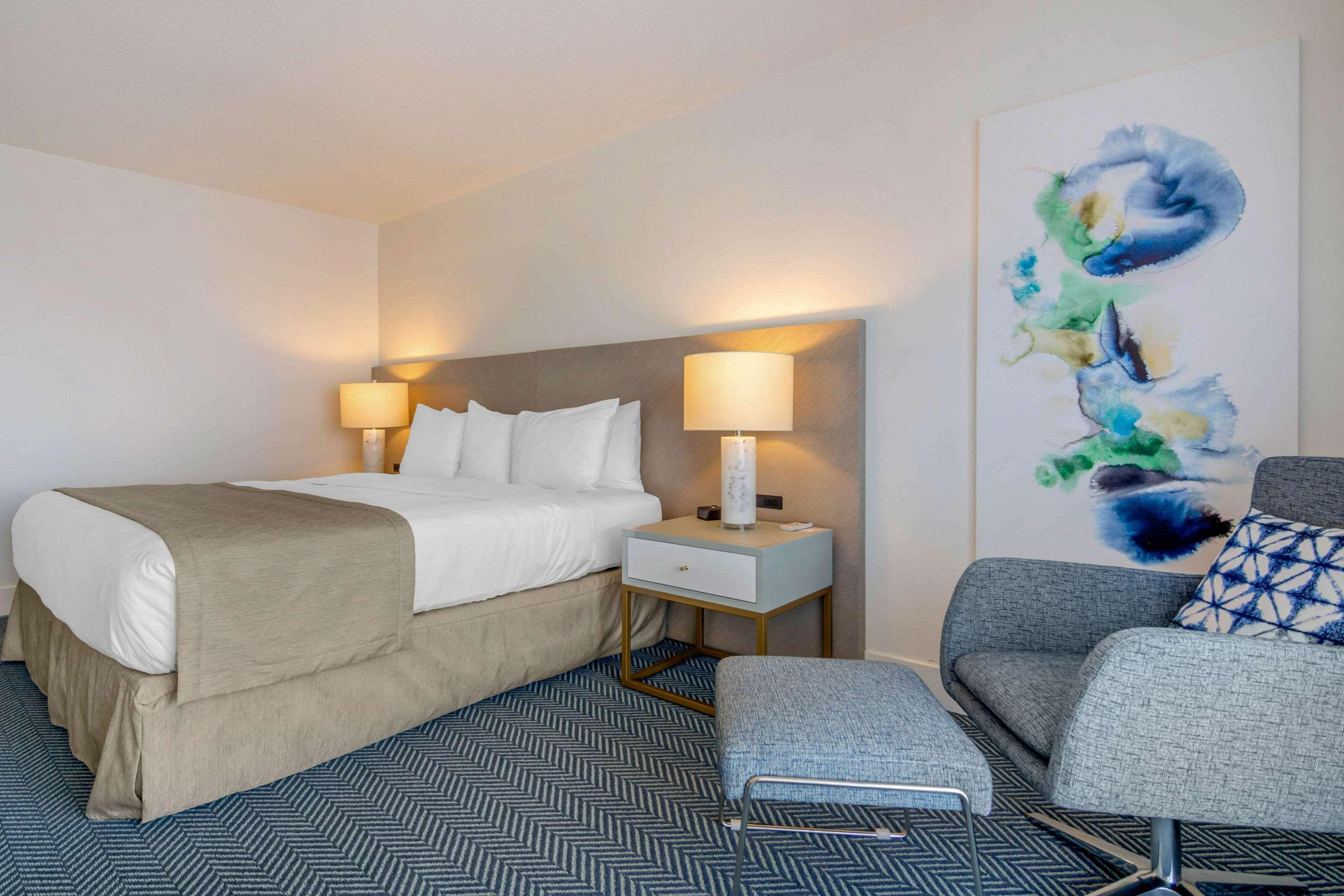 Double King Bed Non Smoking