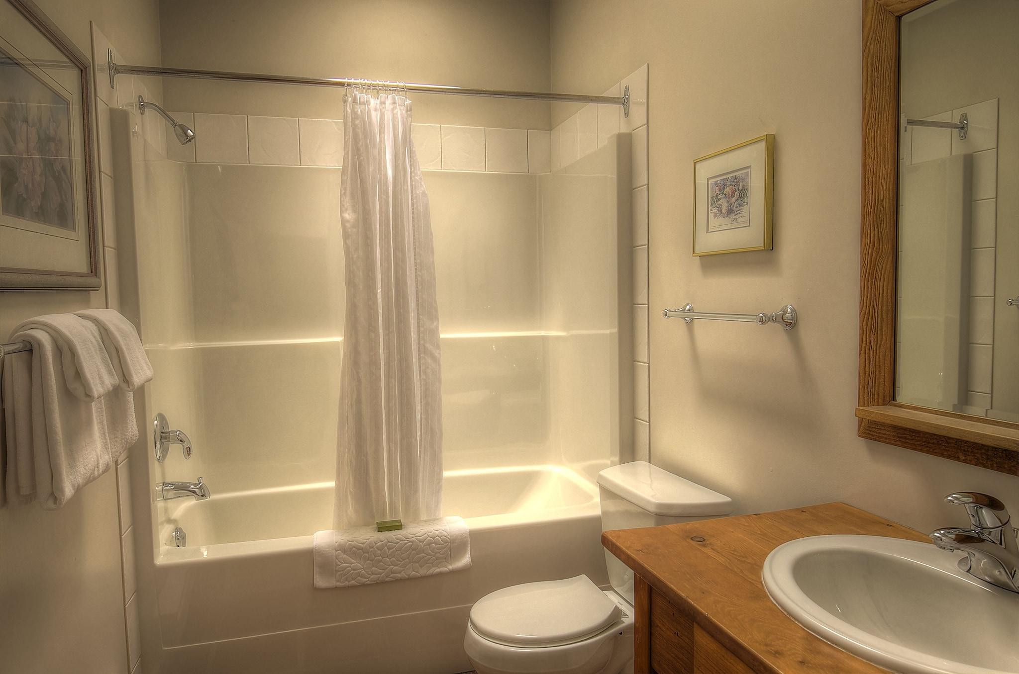 Suite with Kitchenette