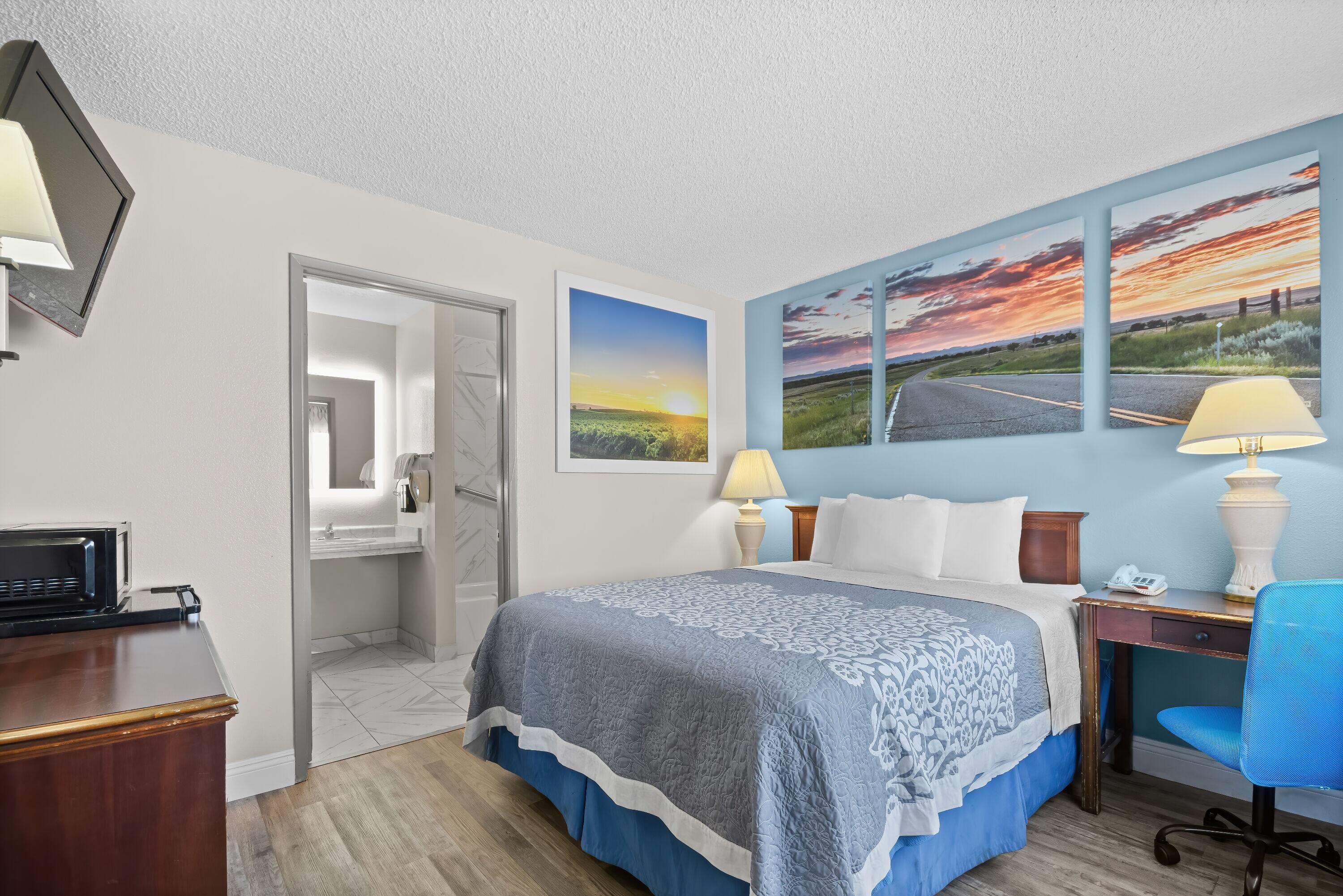 Room Queen Bed Non Smoking