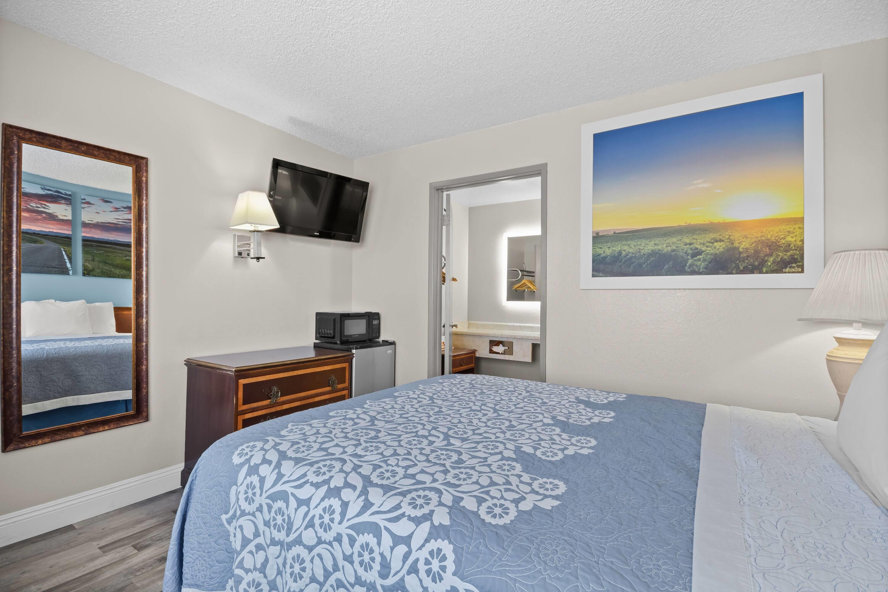 Room Queen Bed Non Smoking