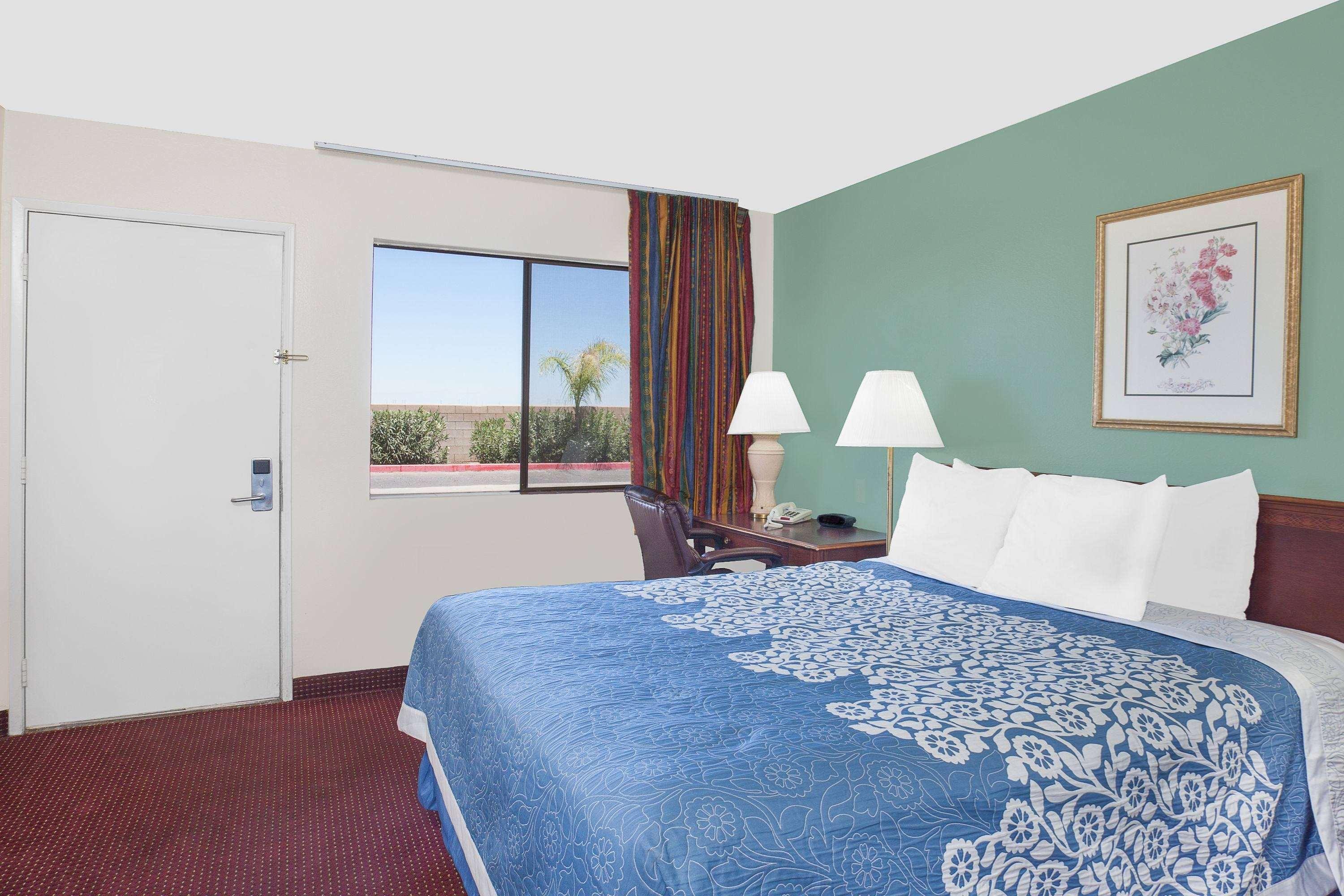 Double Queen Size Bed