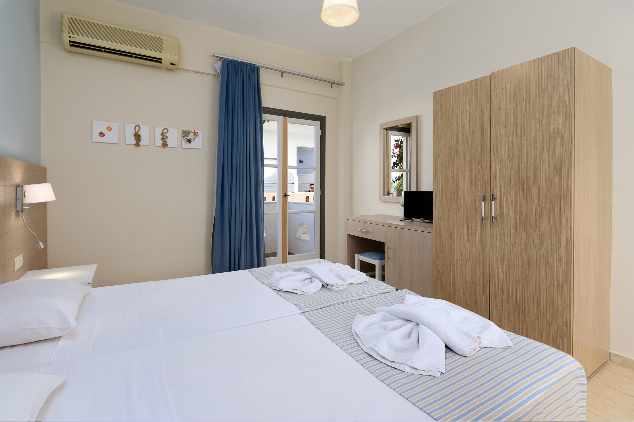 Double or Twin Standard