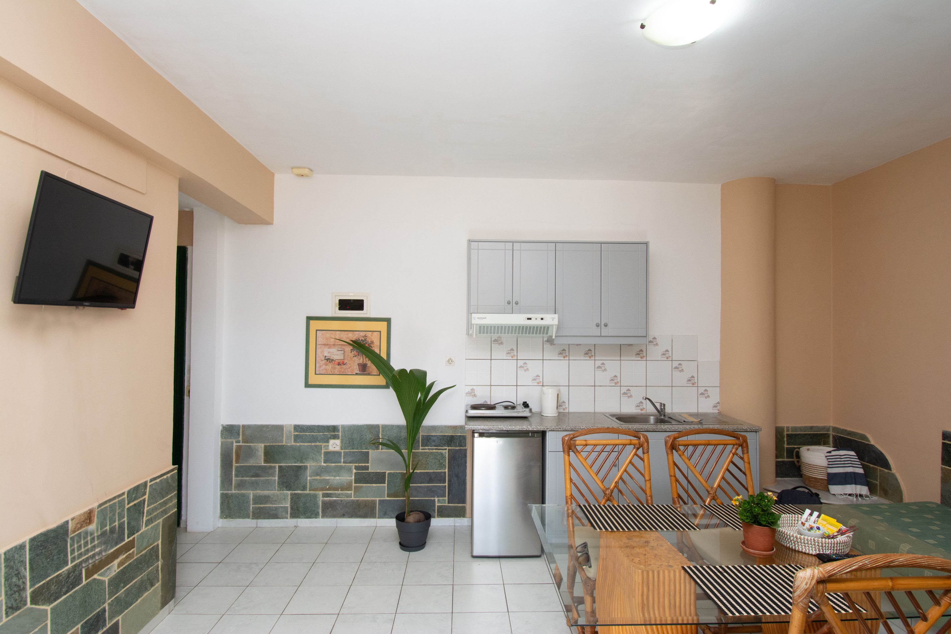 Apartment One Bedroom One Bathroom