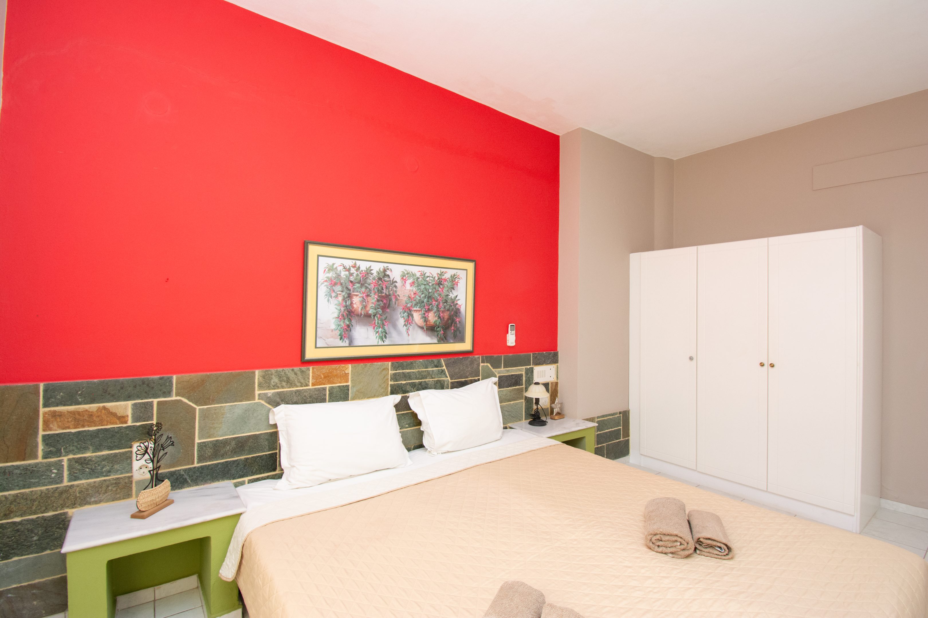 Apartment One Bedroom One Bathroom