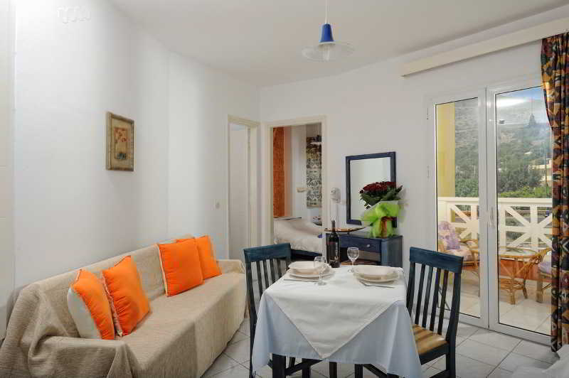 Apartment Garden View One Bedroom