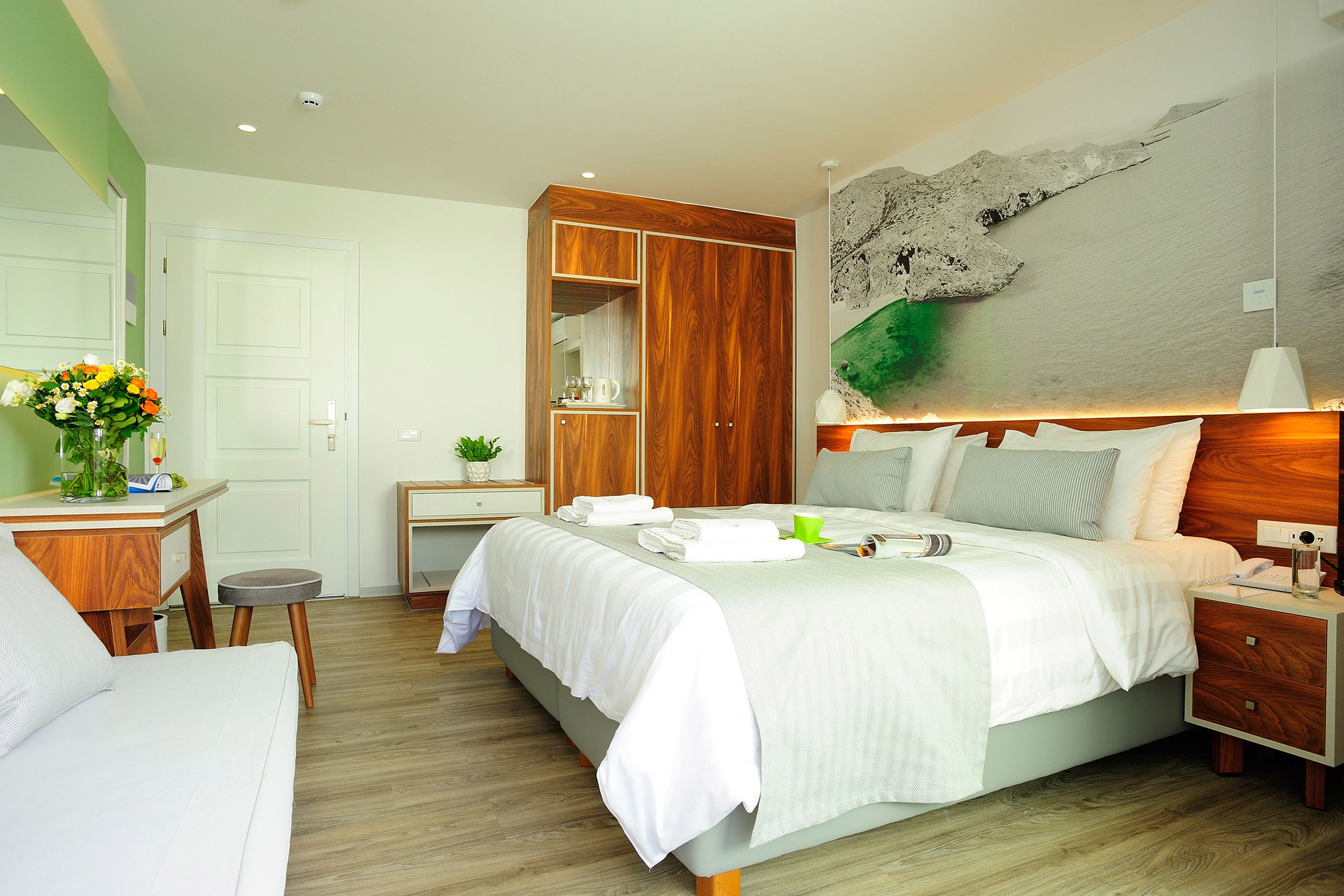 Double or Twin Deluxe Pool View