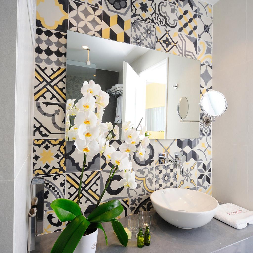 Double or Twin Deluxe Pool View