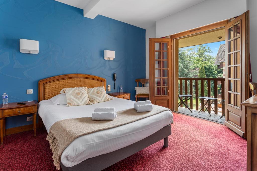 Double Classic with Balcony