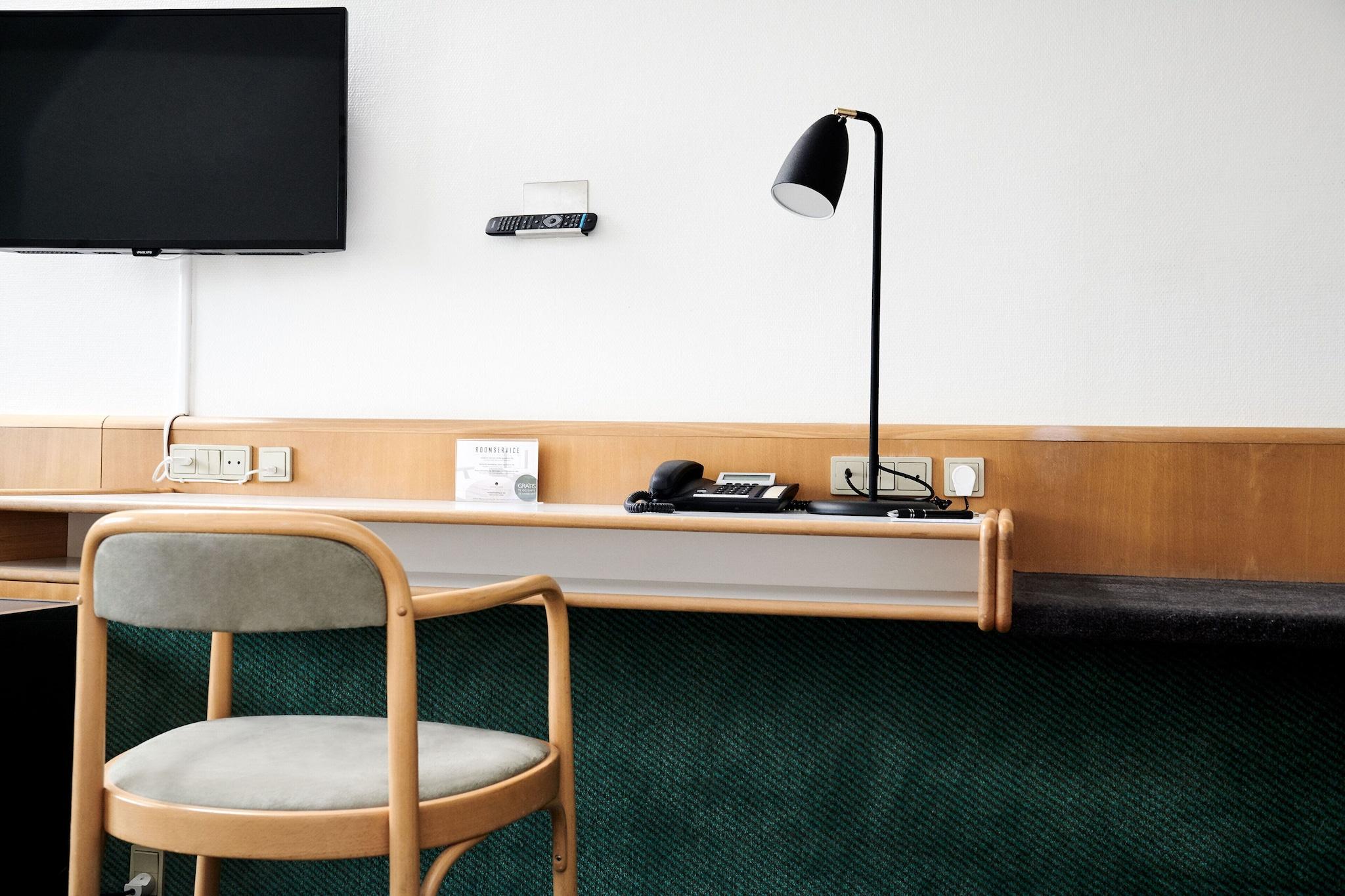 Family Room Three Beds